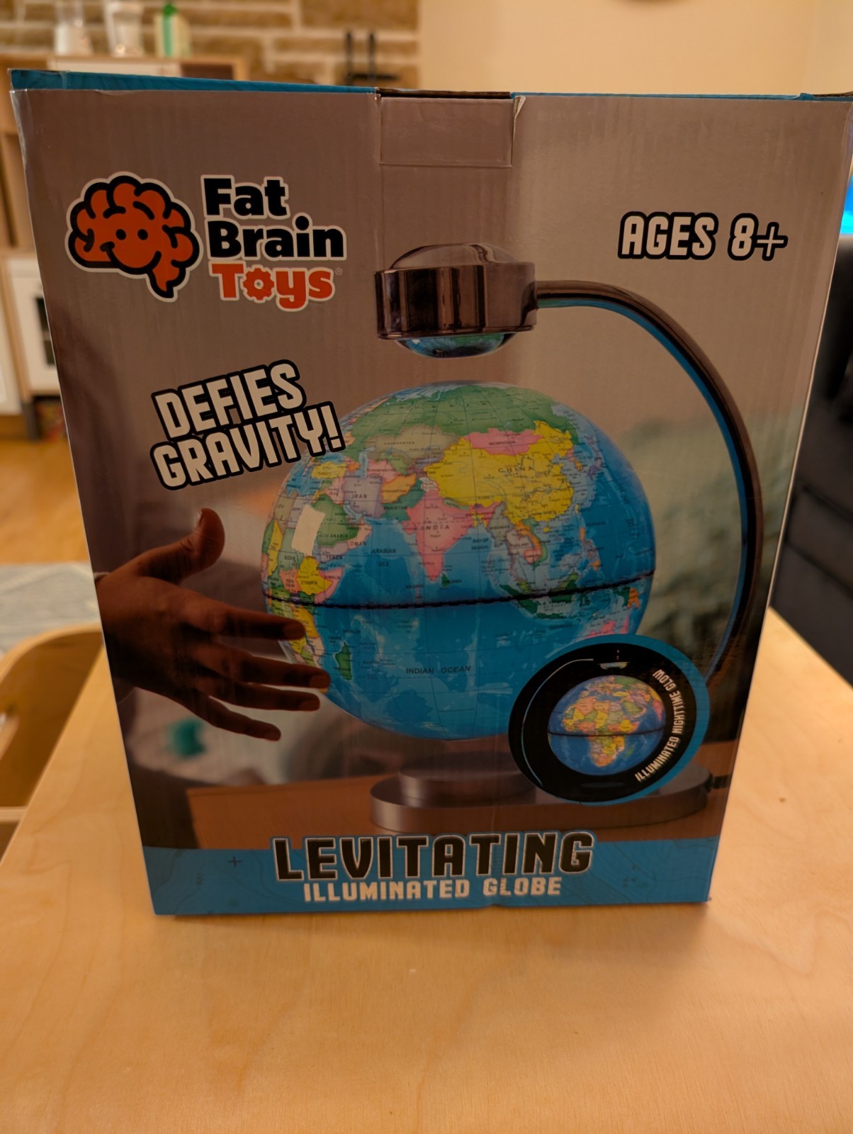 Fat Brain Toys Levitating Illuminated Globe Light Rare New Open Box