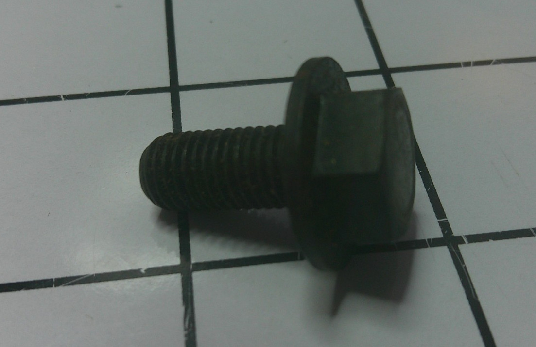 Bosch 1619X00935 Blade Bolt for Circular Saw B5610, CS10, CS20 & ++
