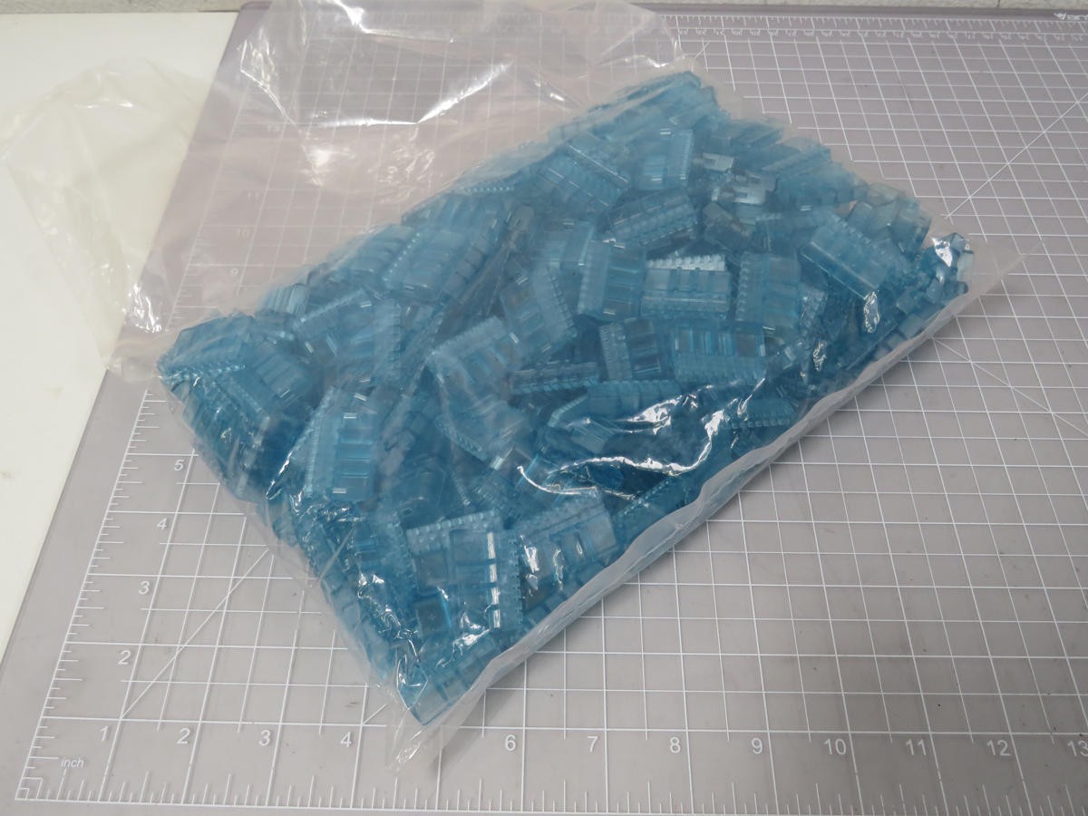 LOT OF 2250 COMMSCOPE 8021395C 6451331800 LEXAN940 LIGHT BLUE 21072 A T195571