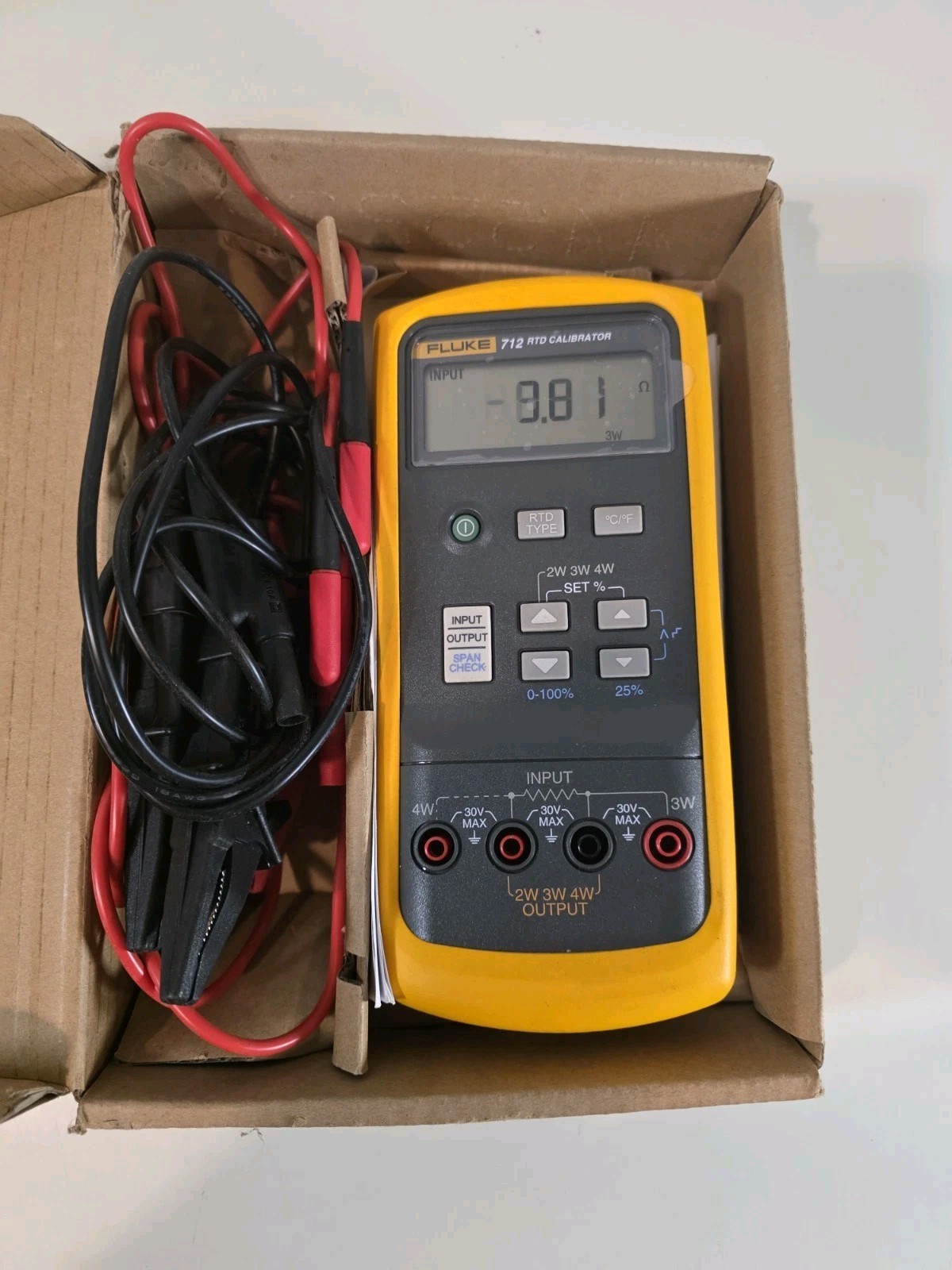 Fluke 712 RTD Calibrator NEW NEVER USED