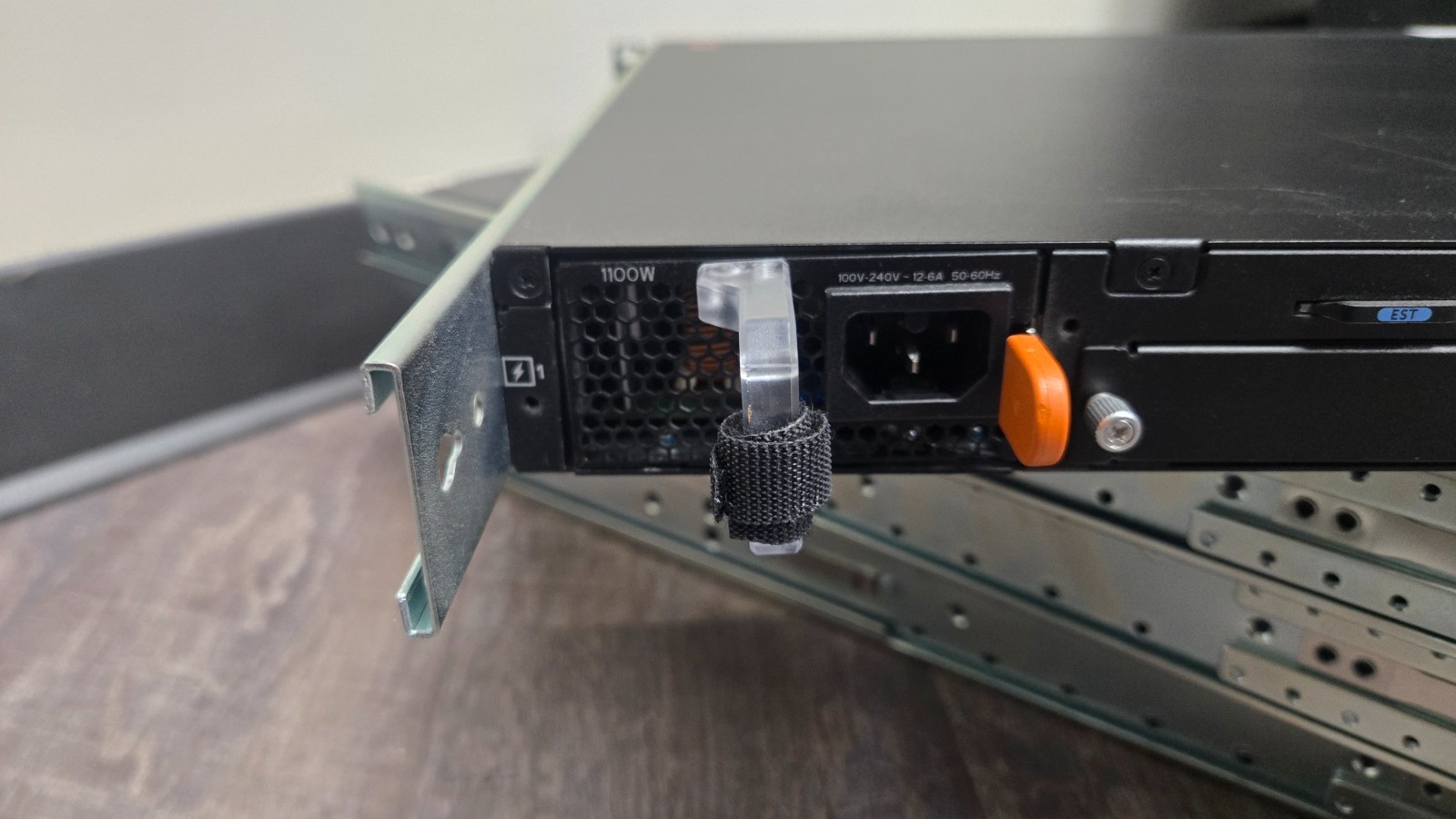 DELL EMC N3048EP-ON