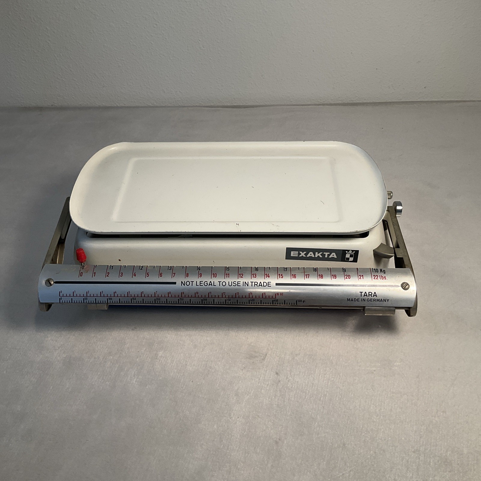 EXAKTA Tara German 22 LB 10 KG Scale Sliding Weight 1990 Enameled Metal Body