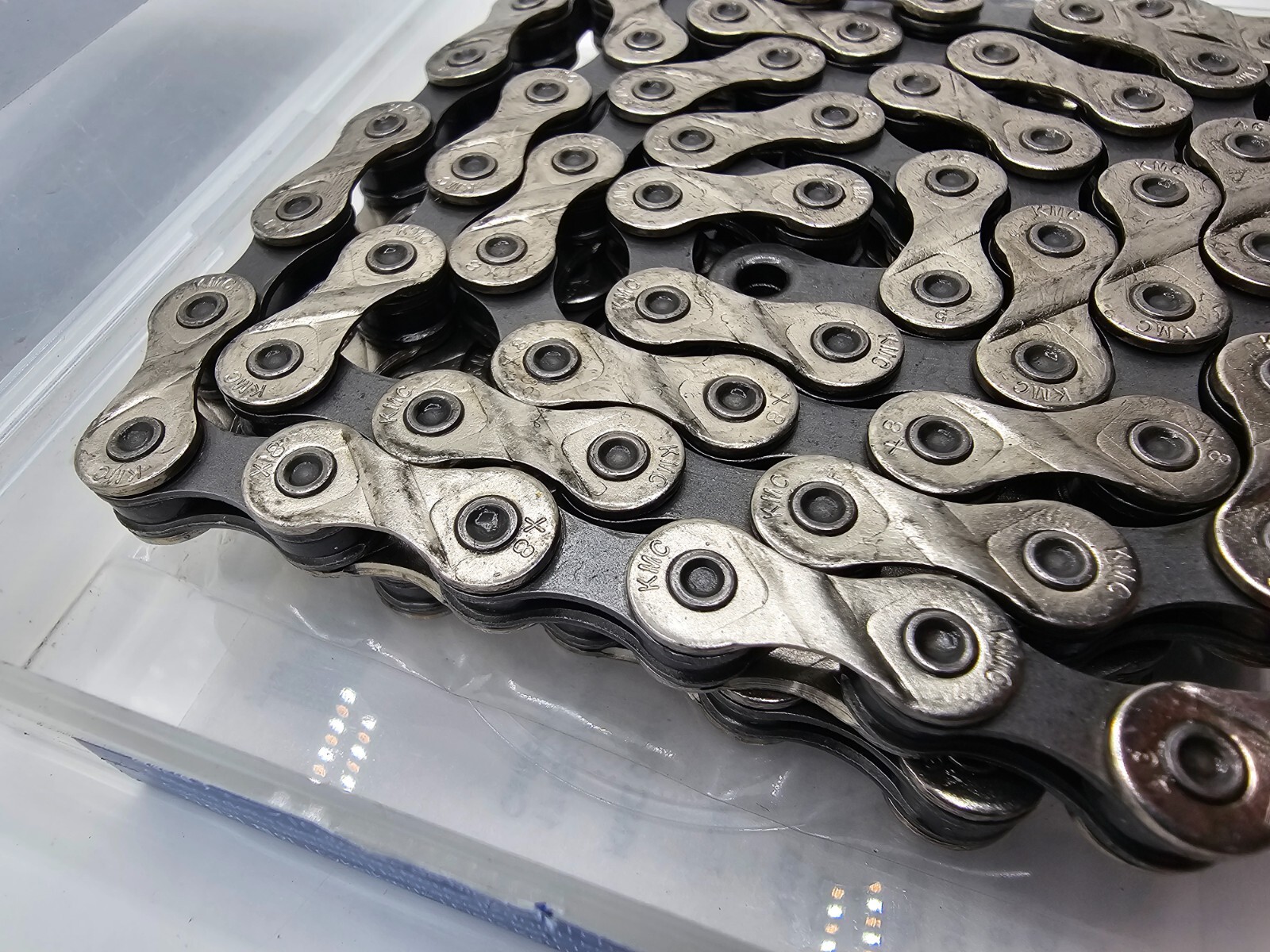 KMC X8 Chain Silver/Grey 6-8 Speed 116 Links 1/2"x3/32"