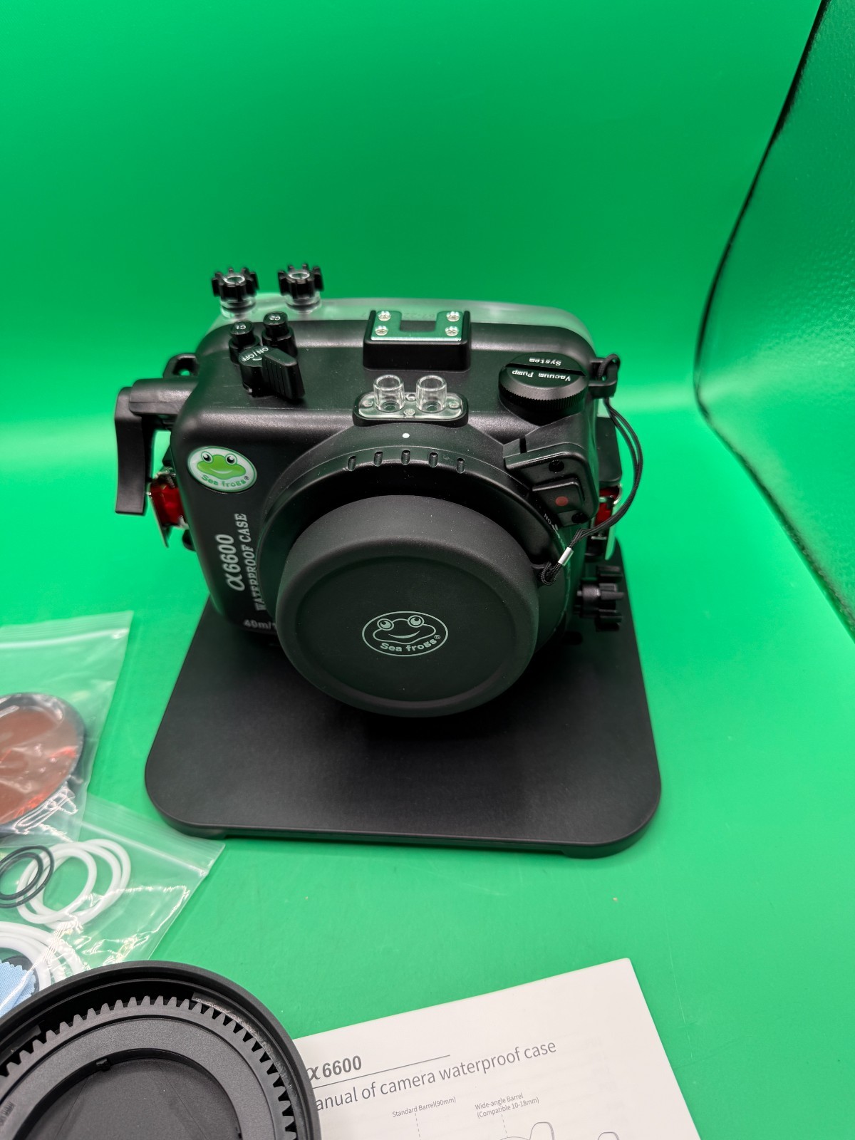 Sea Frogs X6600 Underwater Housing for Sony A6600 w/ Flat Port & Extras