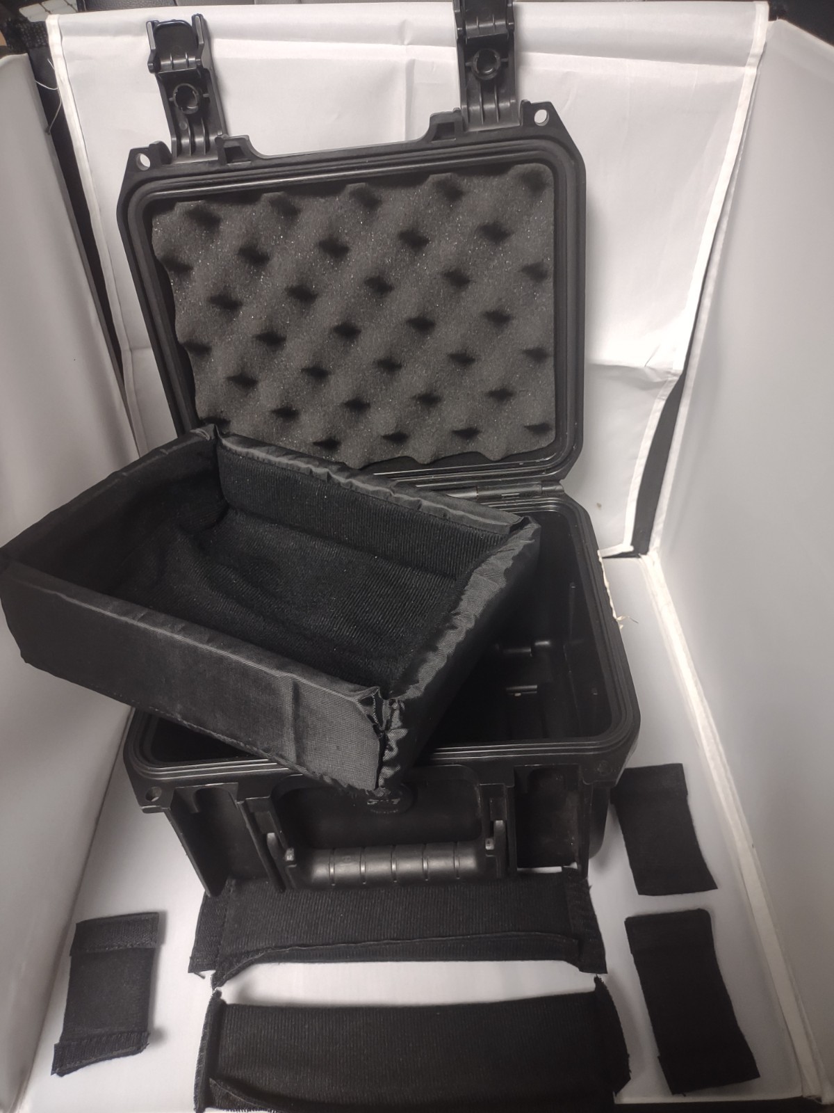 SKB i Series Waterproof / Floating Storage Case 11X9X7 W/ Self-Shaping Inserts