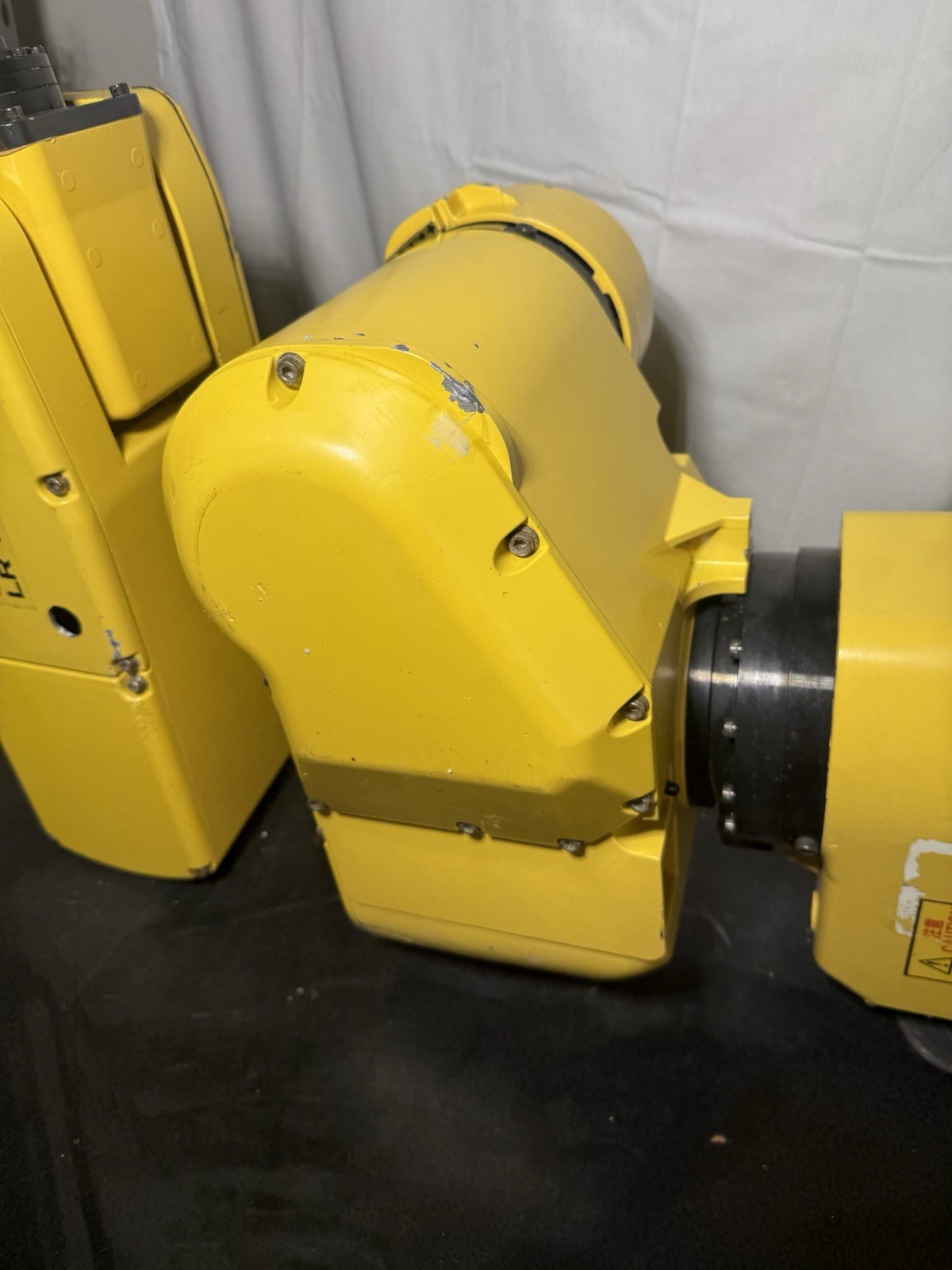 Fanuc LR Mate 100iB With J3IB Mate Controller Untested