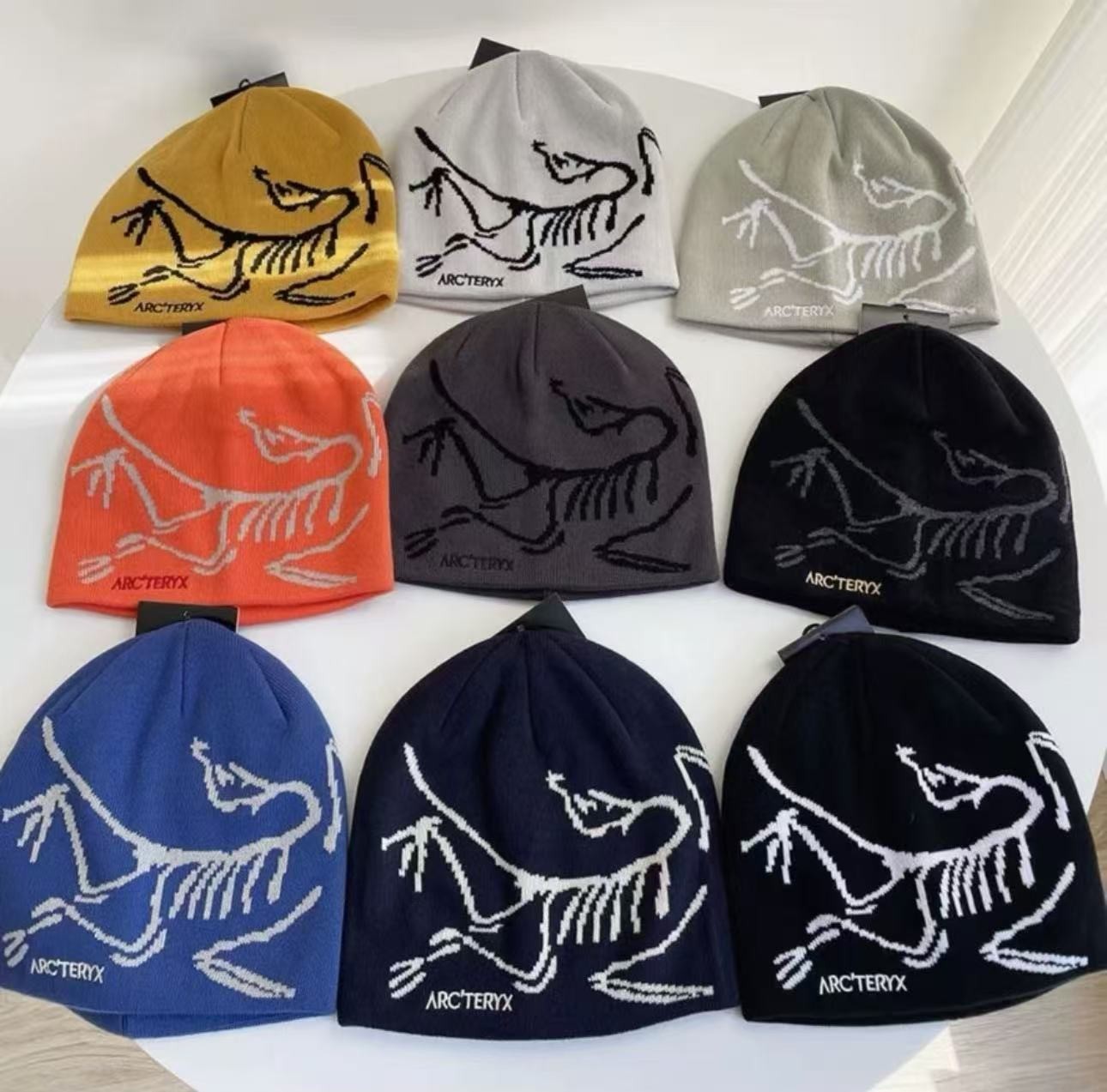 New Arcteryx Bird Head Black Toque Beanie Orca Black Merino Wool Hat for Winter