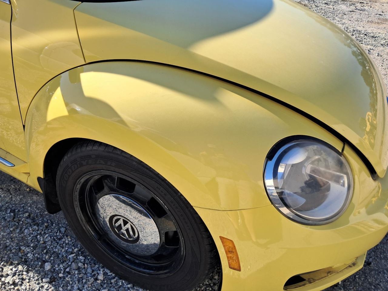 BEETLE 2015 Glove Box 4832147