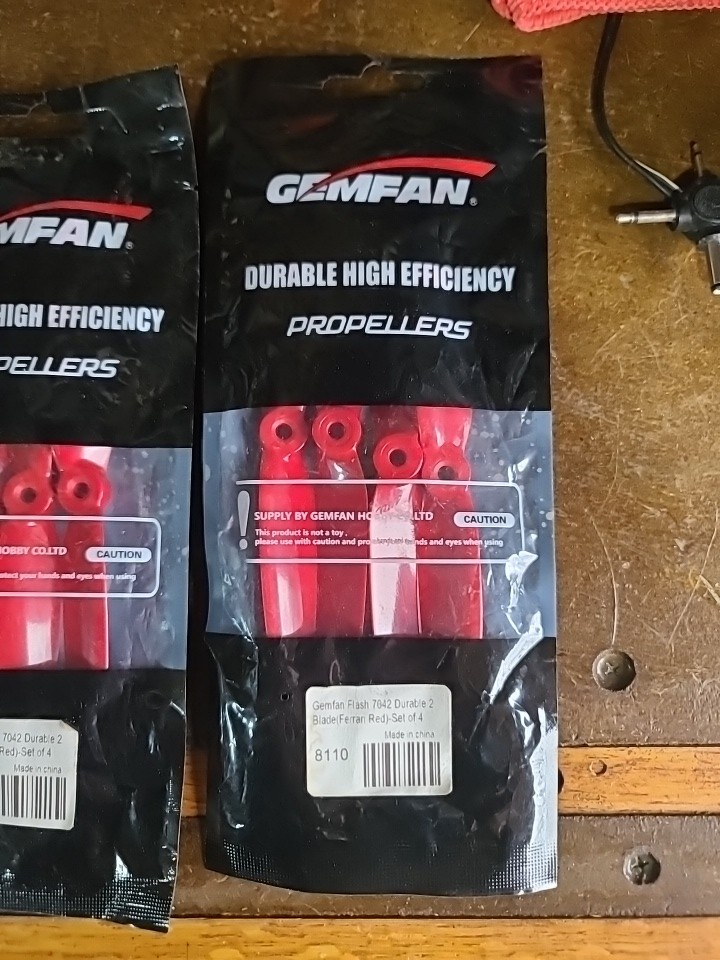 GemFam Propellers Red Black Clear 4 Per Pack Approximately 7 Inches