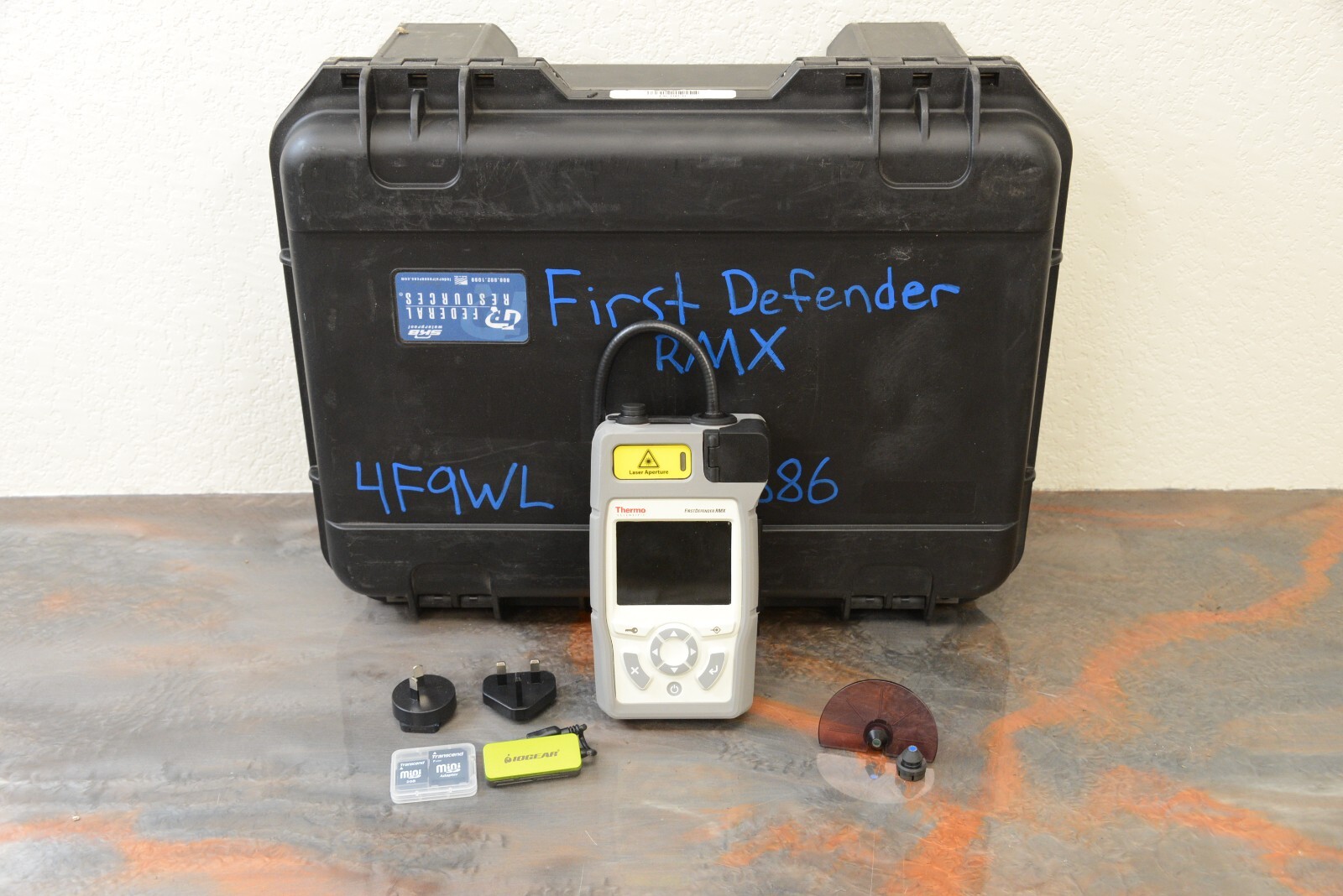 Thermo Scientific First Defender RMX Chemical Identification Spectrometer RAMAN