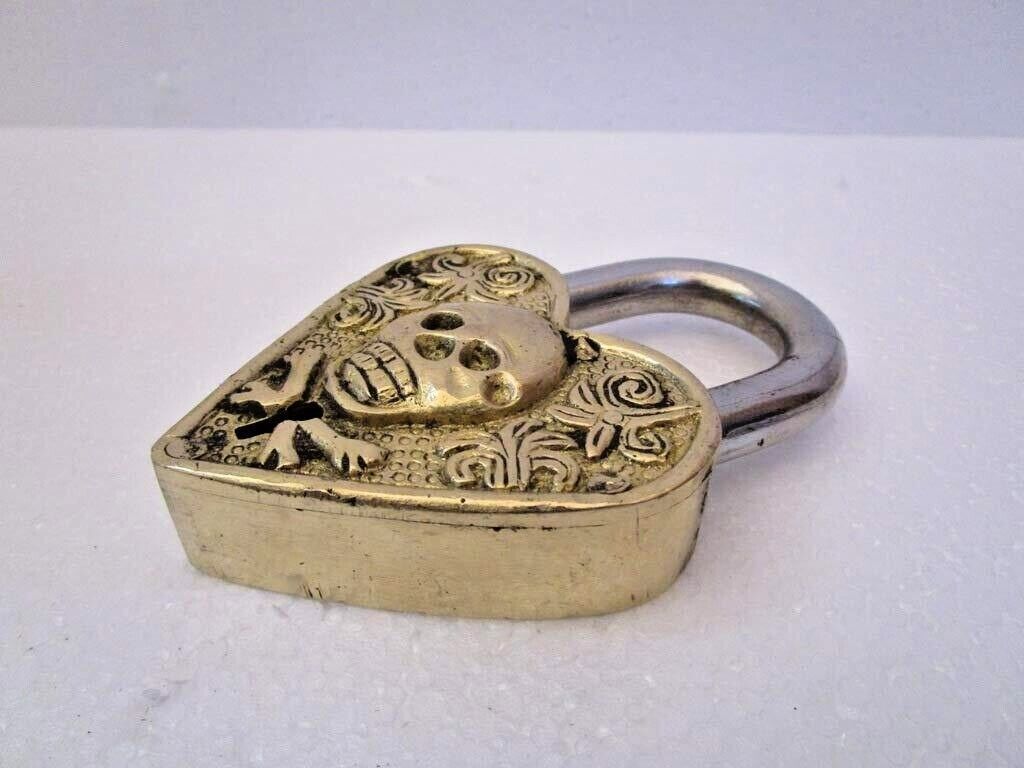 Vintage Style Handmade Heart Shape Brass Working Functional Padlock With Keys