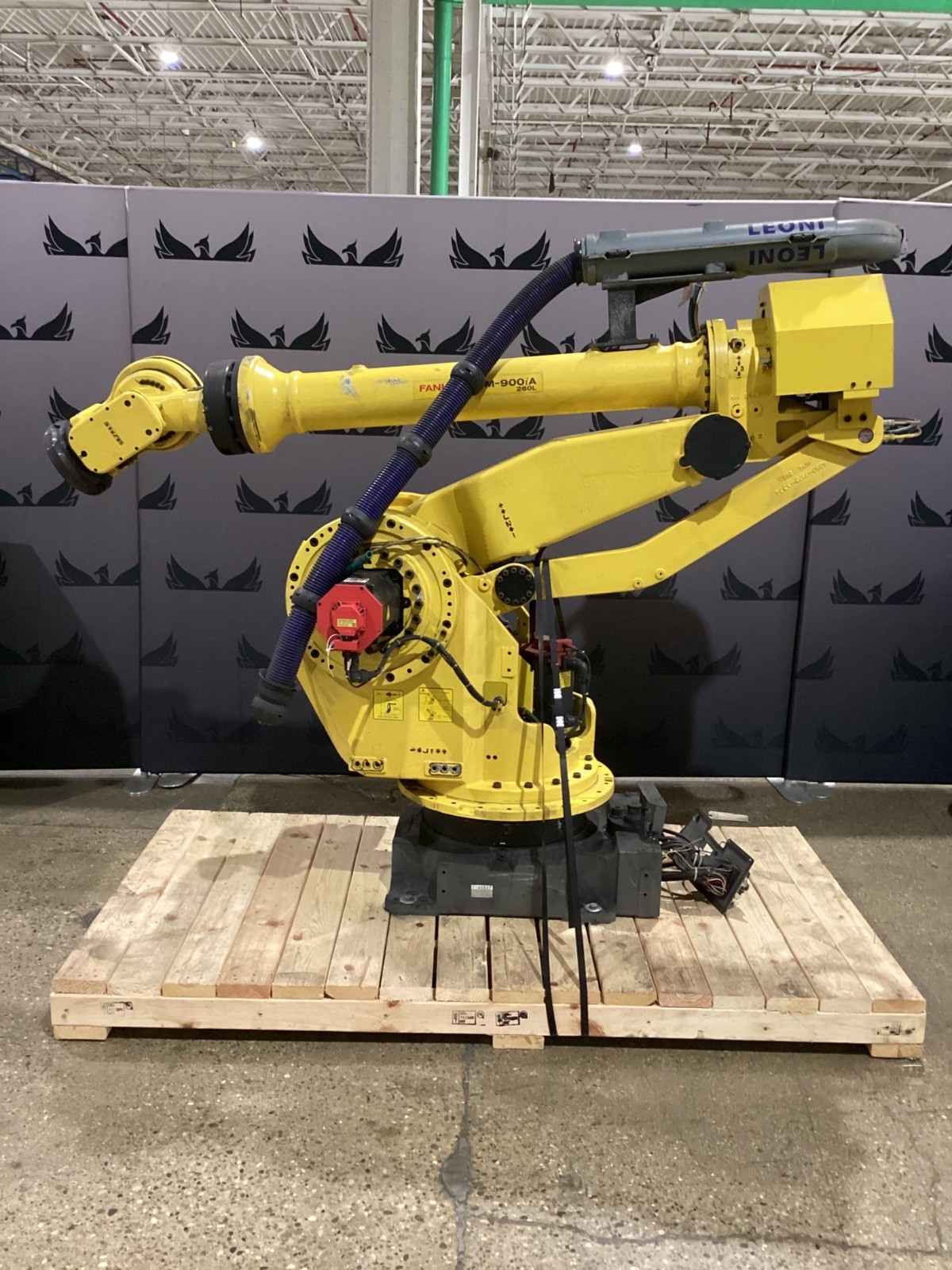 FANUC M-900iA/260L Complete w/ R-30iA Controls USED