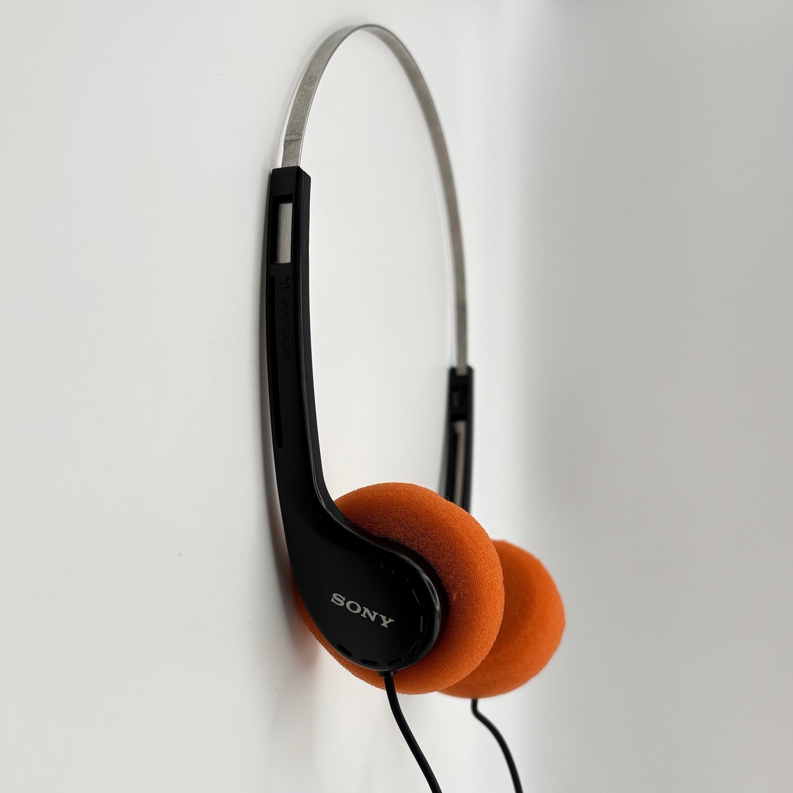 🔸 Sony MDR-006 Walkman Headphones Orange New Pads - Guardians of the Galaxy 🔸