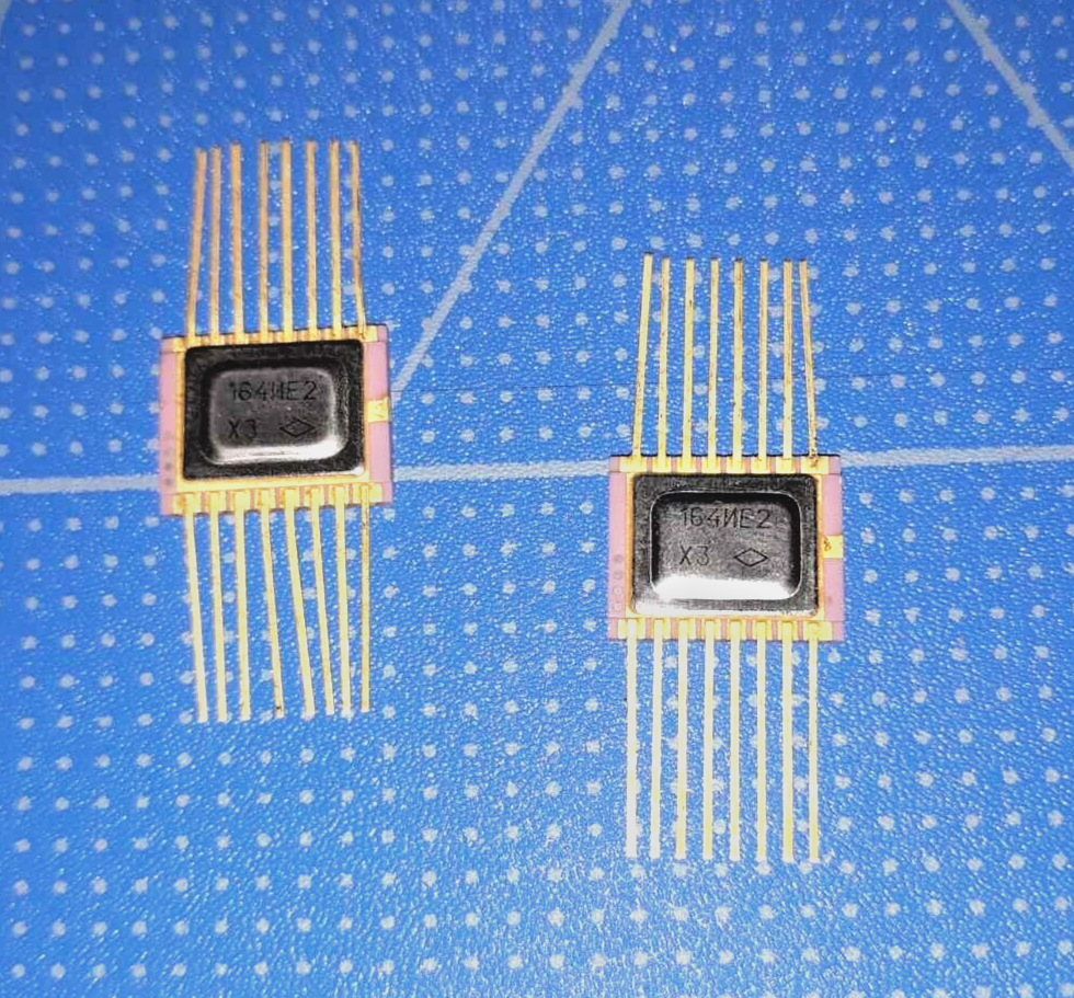 164IE2 USSR 164ИЕ2 Gold Plated Soviet IC