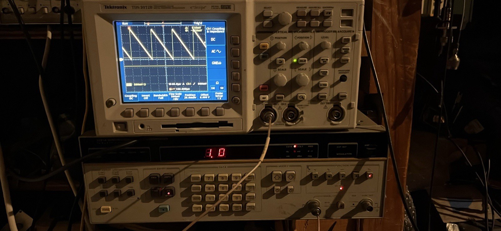 HP 3325A Synthesized Function Generator with OCXO and HV Option Working