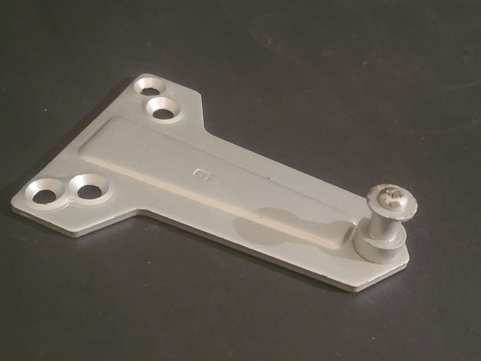 63Z0 Parallel Arm Bracket For 11-1/8 in. x 3/4 in. Door Closer, Aluminum Finish