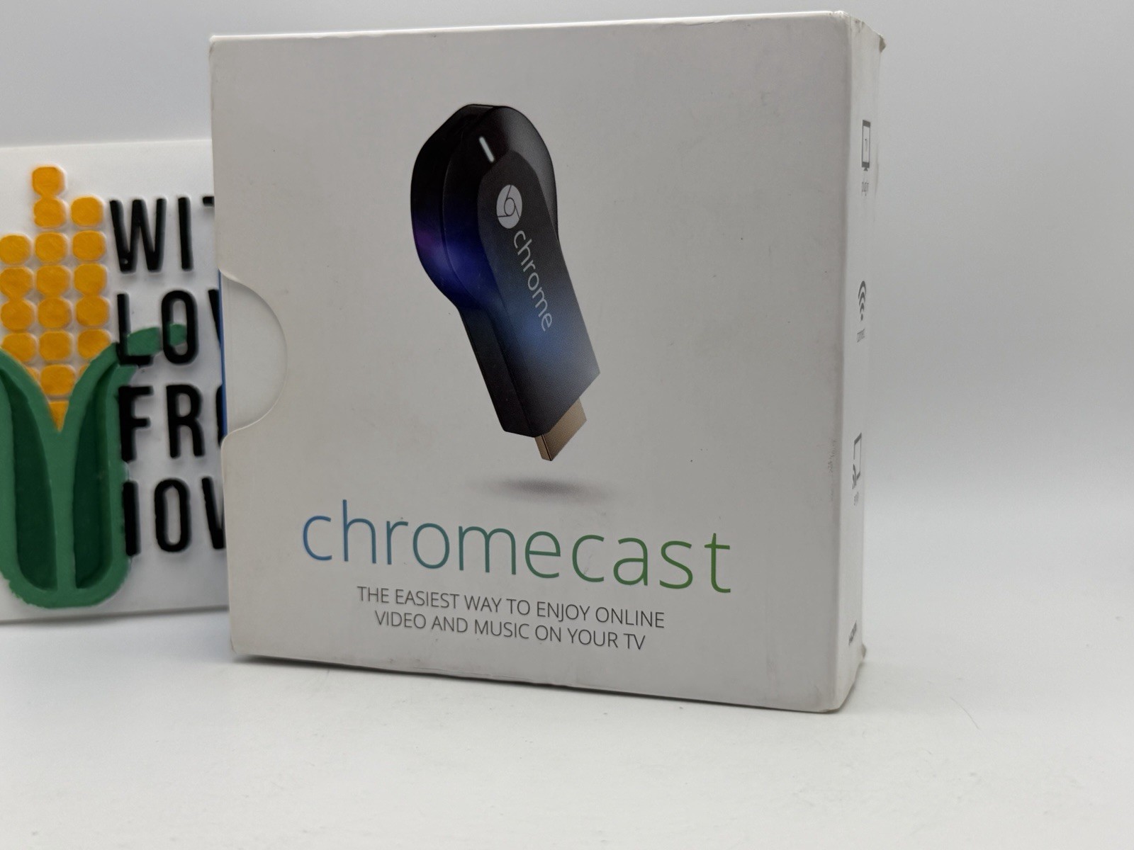 New Google Chromecast (1st Generation) HDMI Media Streamer Black H2G2-42 NIB