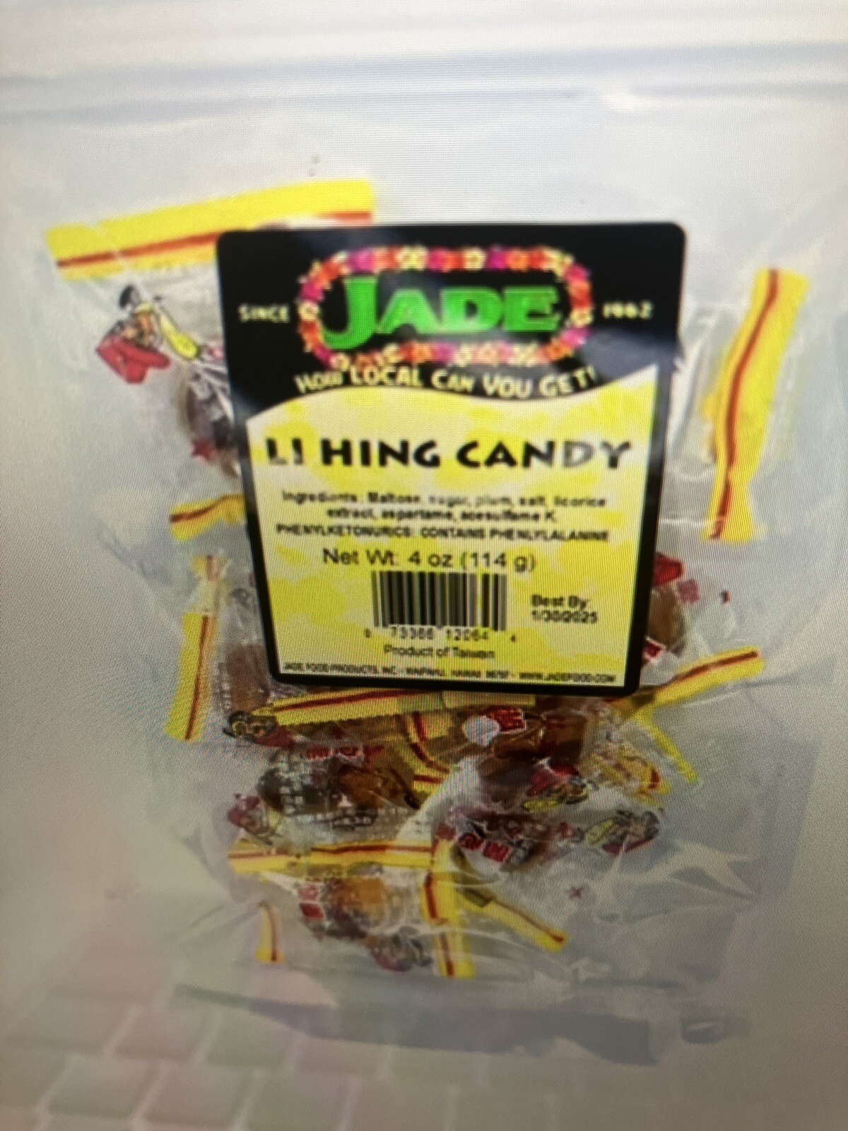 JADE LI HING GOLDEN PLUM" HARD CANDY W/LI HI MUI INSIDE (4 OZ)
