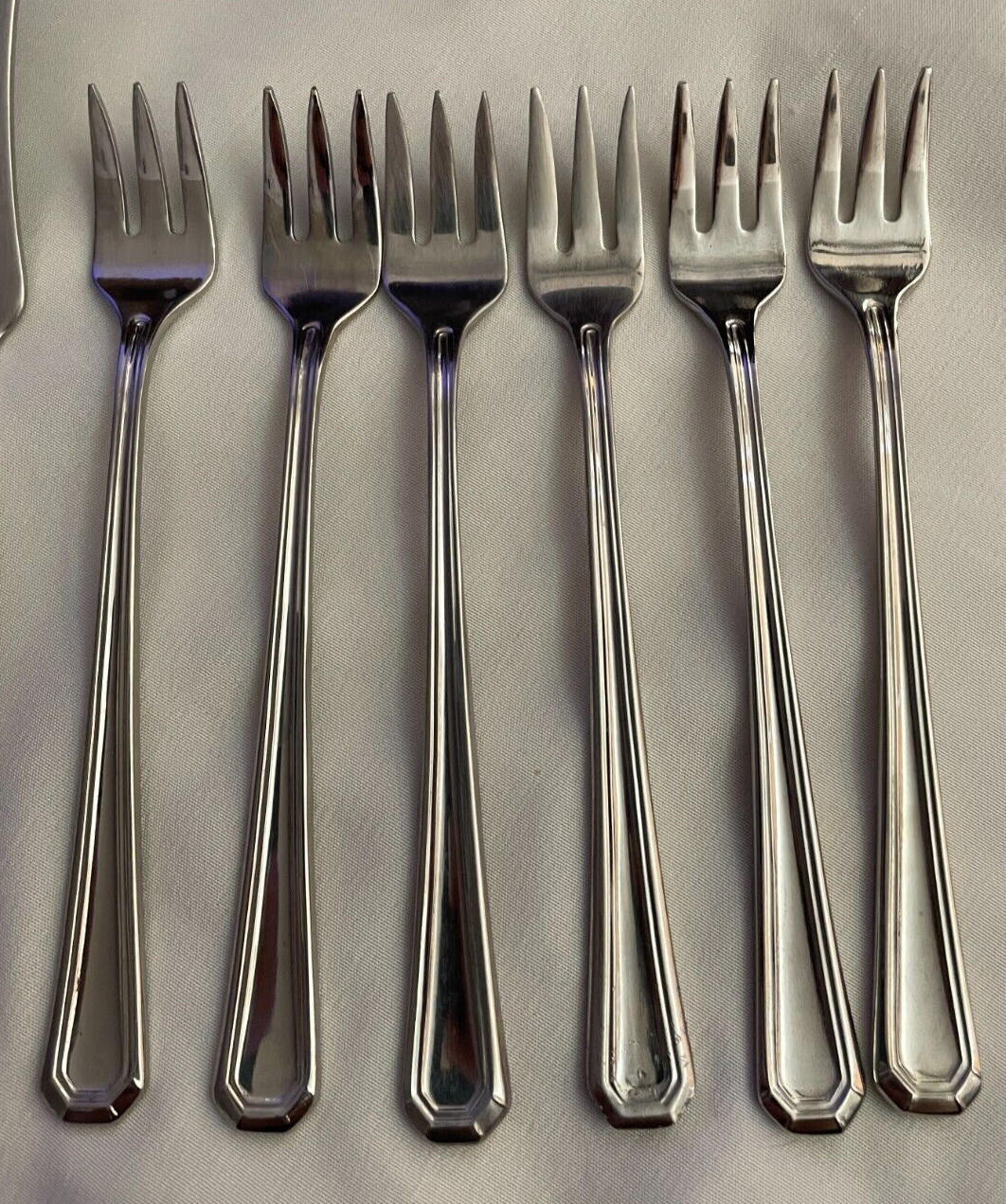 6 GORHAM Cocktail SEAFOOD FORKS & Sugar Spoon & Butter Spreader - Fairview 18/8
