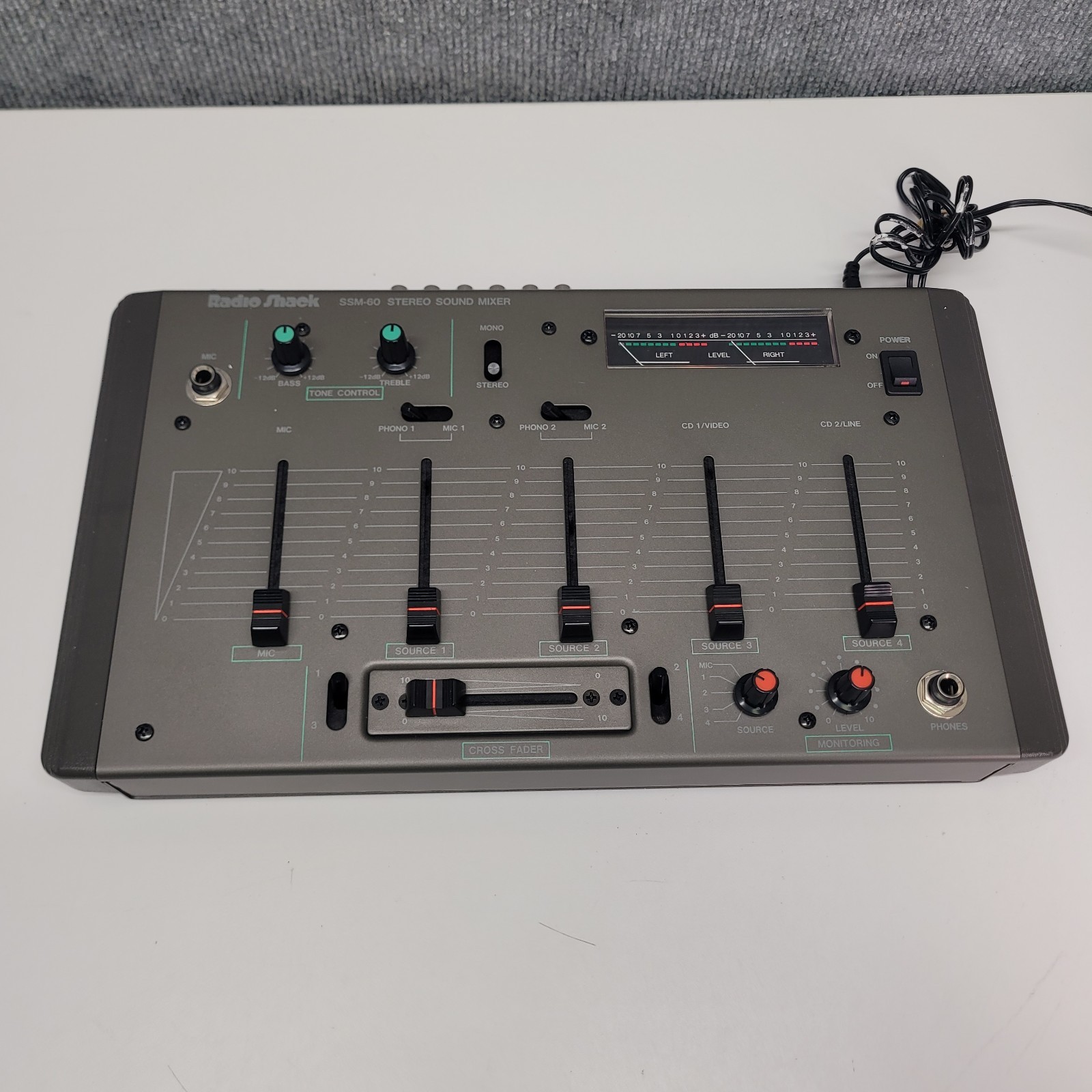 Radio Shack SSM-60 Stereo Sound 4-Channel Audio Mixer Phono Mic Tape VHS Fader