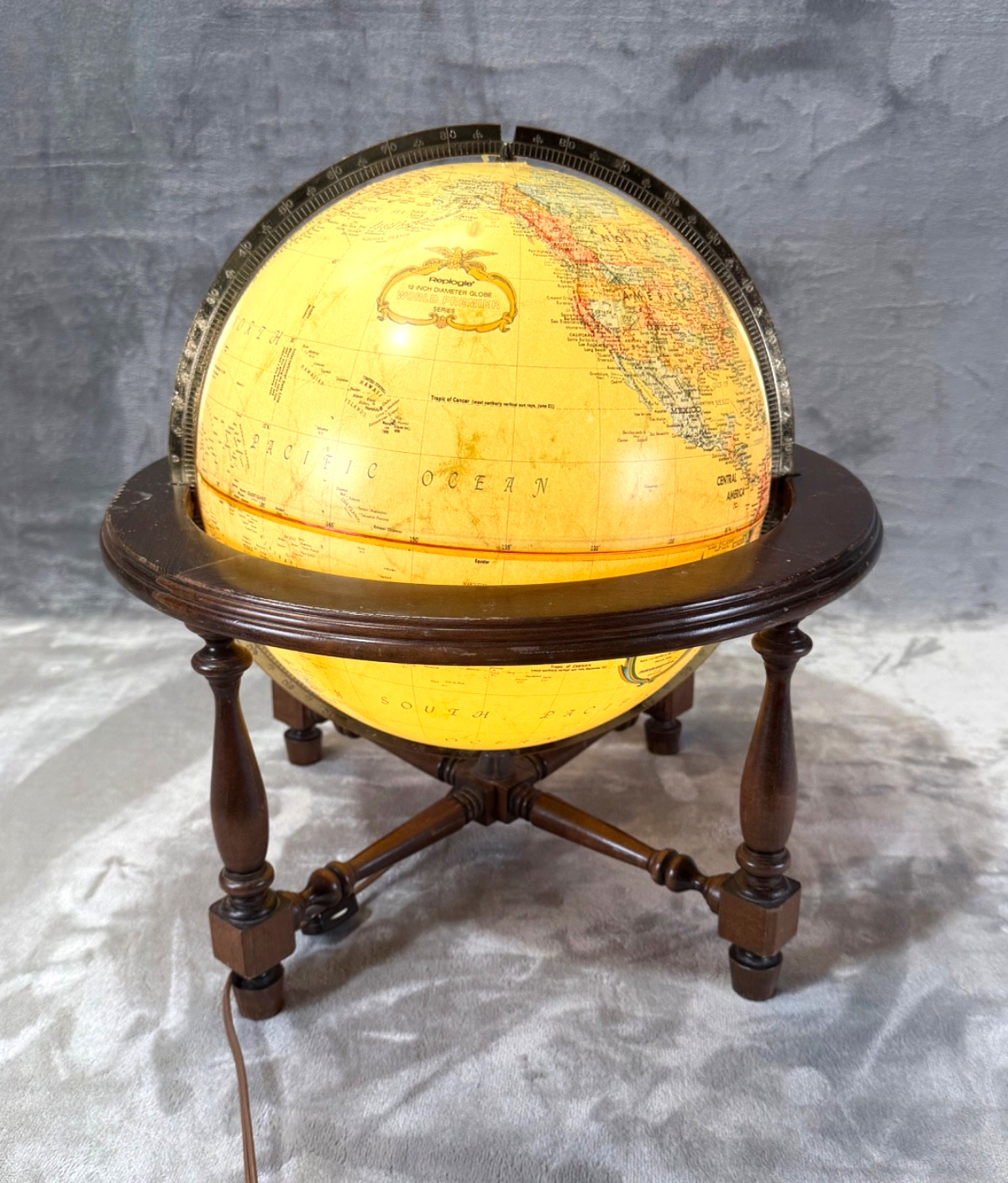 VTG Replogle 12" Diameter World Premier Series Light Up Globe On Stand USA