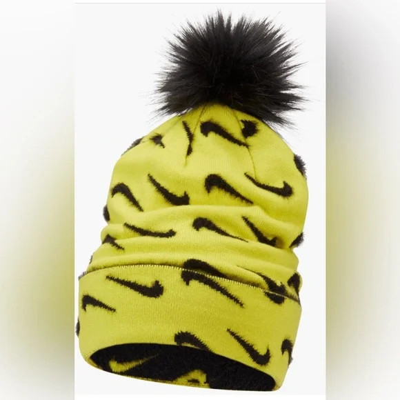 NWT Kids Nike Peak Pom Beanie Neon Yellow Kids One Size Fits Most FZ3062-010