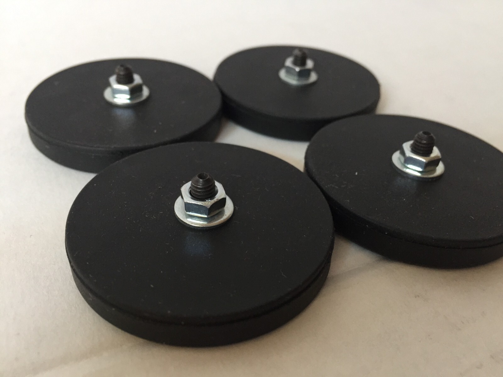 4Pack Anti-Scratch Mounting Magnets Strong 24LB M4 Male Thread Stud Rubber Coate