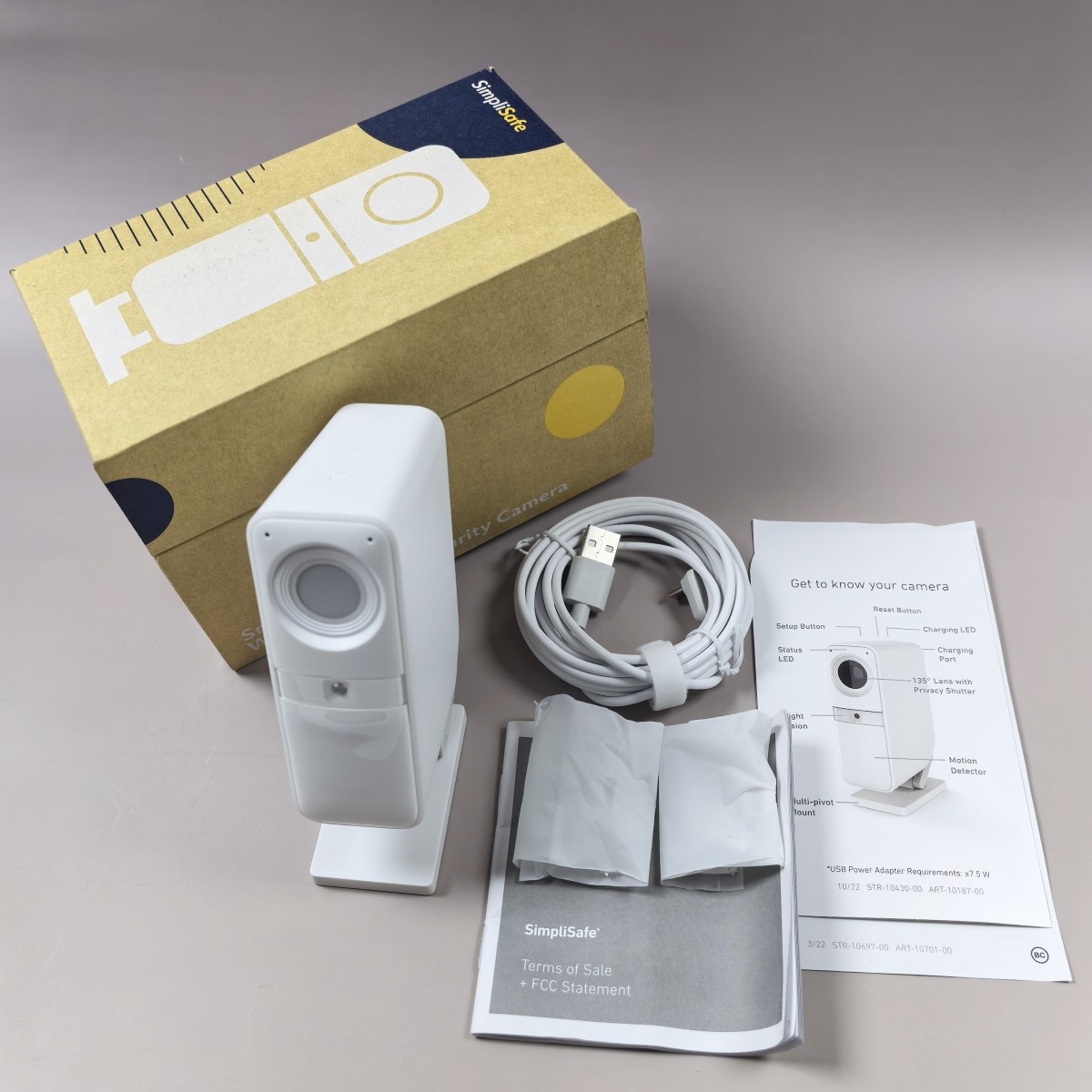 SimpliSafe Smart Alarm Wireless Indoor Security Camera CM006 Night Motion Cam
