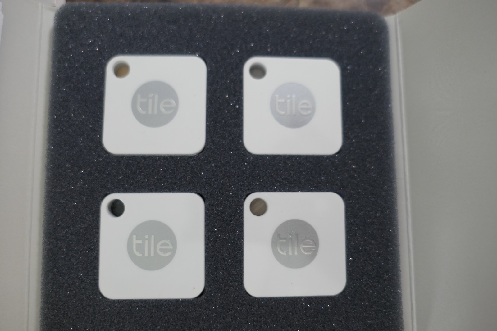 NEW Tile Mate Bluetooth Tracker Phone Wallet Anything Finder (4-Pack)