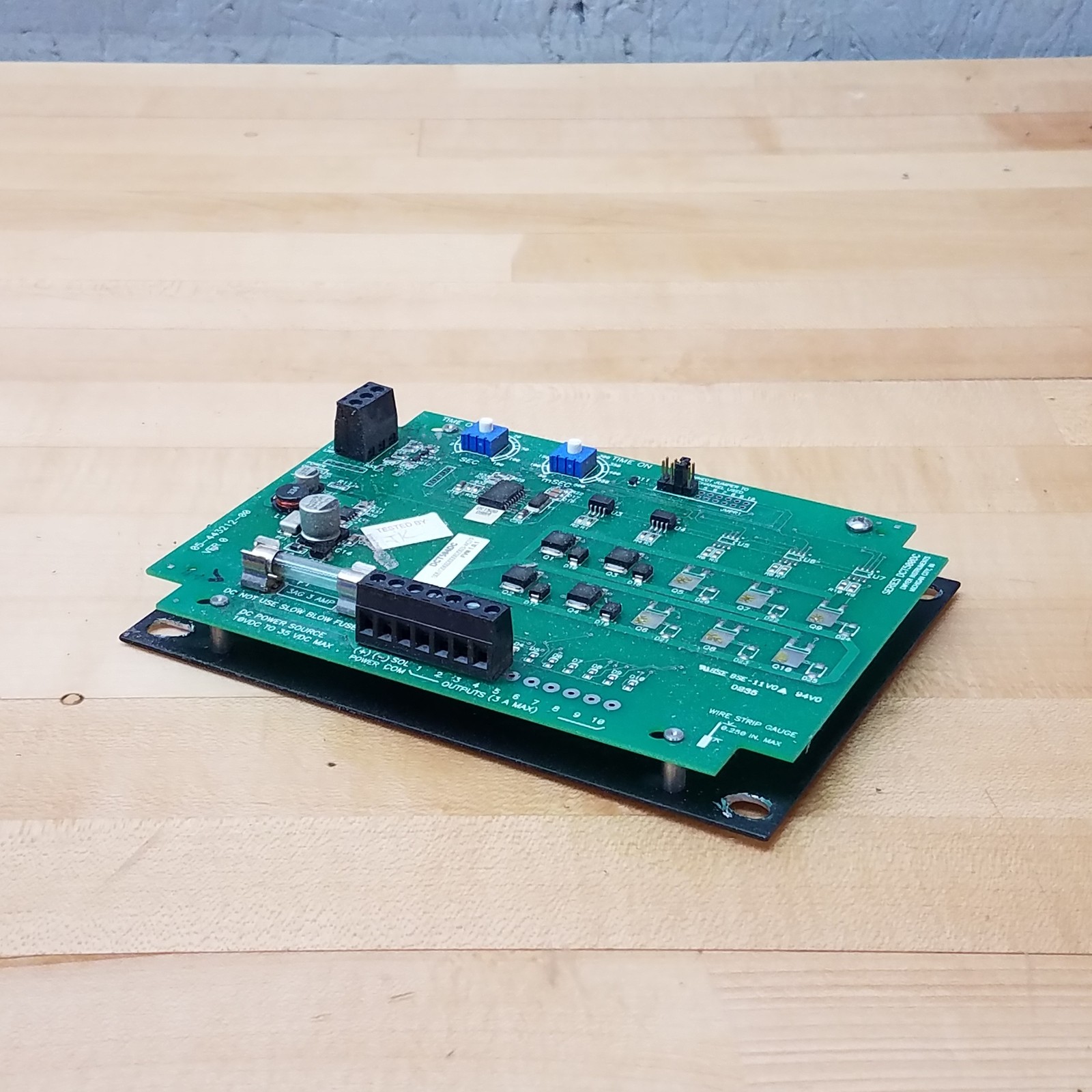 Dwyer DCT504DC Circuit Board, 10-35 VDC MAX - USED