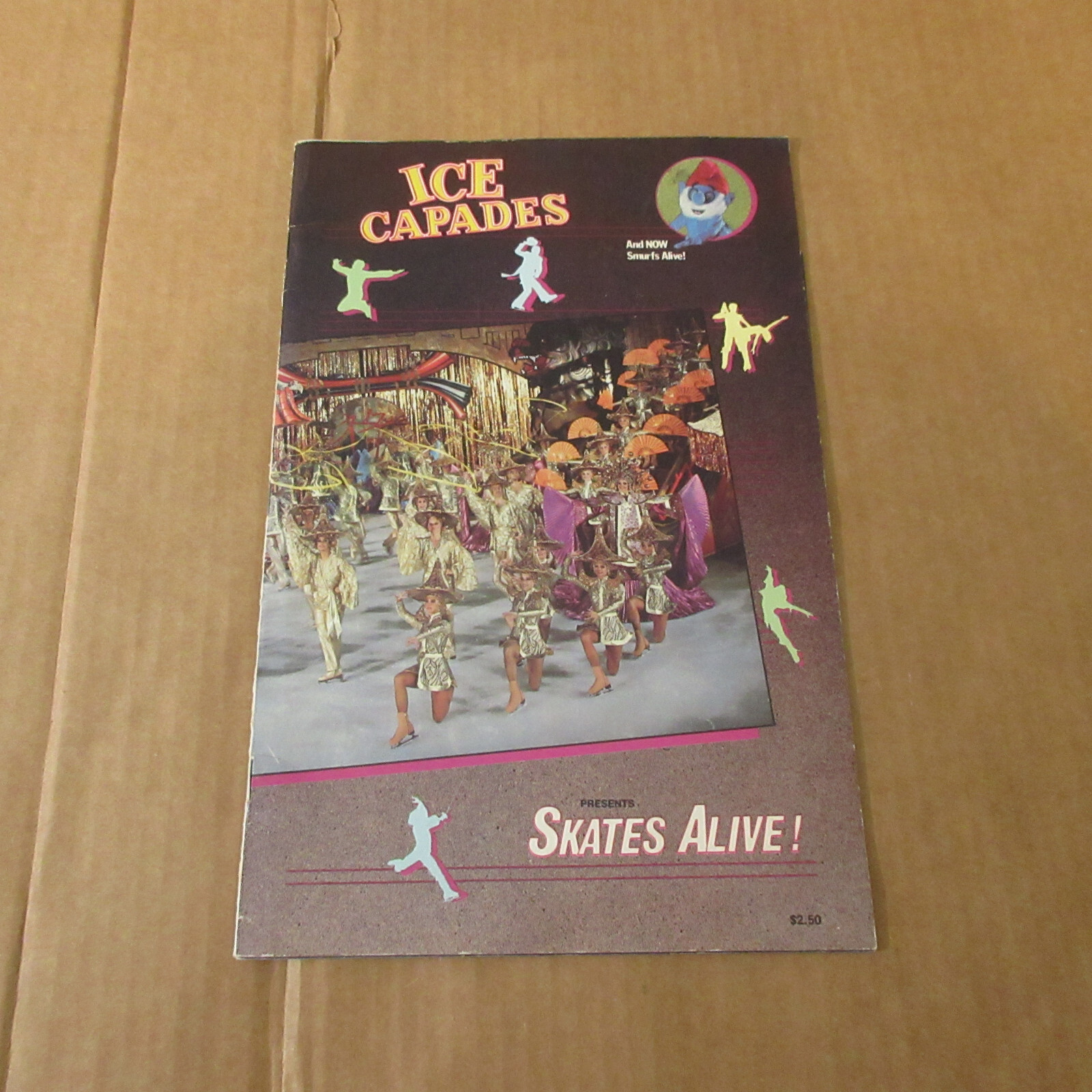 Vtg 1980's 1982 Ice Capades Souvenir Program Photo Book Skates Alive Smurfs