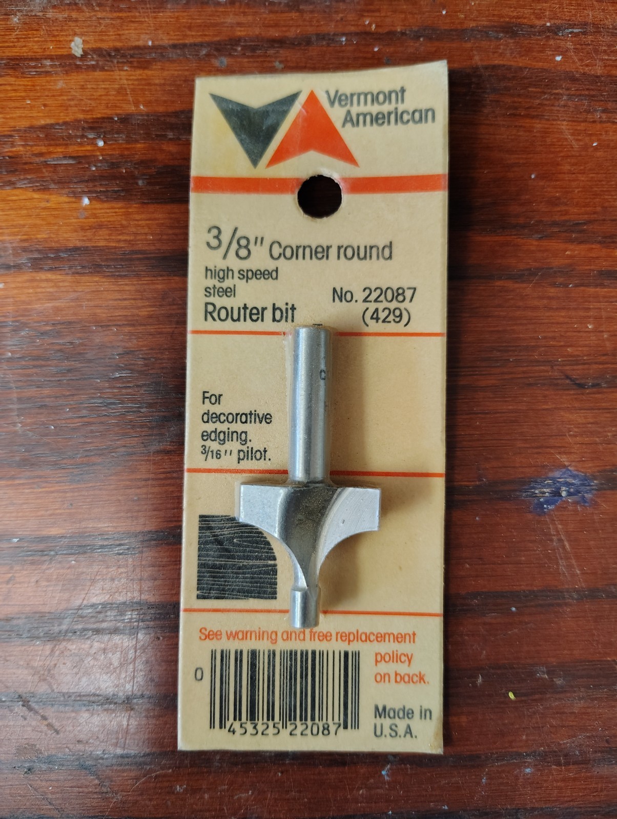 Vermont American 22087(429) Router Bit 3/8" Corner  3/16" solid pilot 1/4" shank