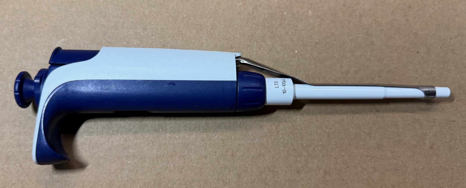 Rainin L-100 XLS+ Pipette, LTS, 10-100 µL Volume, Lite-Touch, Mag. Assist, RFID