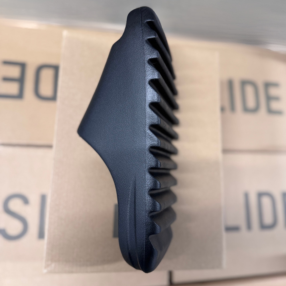 Adidas Yeezy Slide Onyx - Multiple Sizes - (100% Authentic) HQ6448