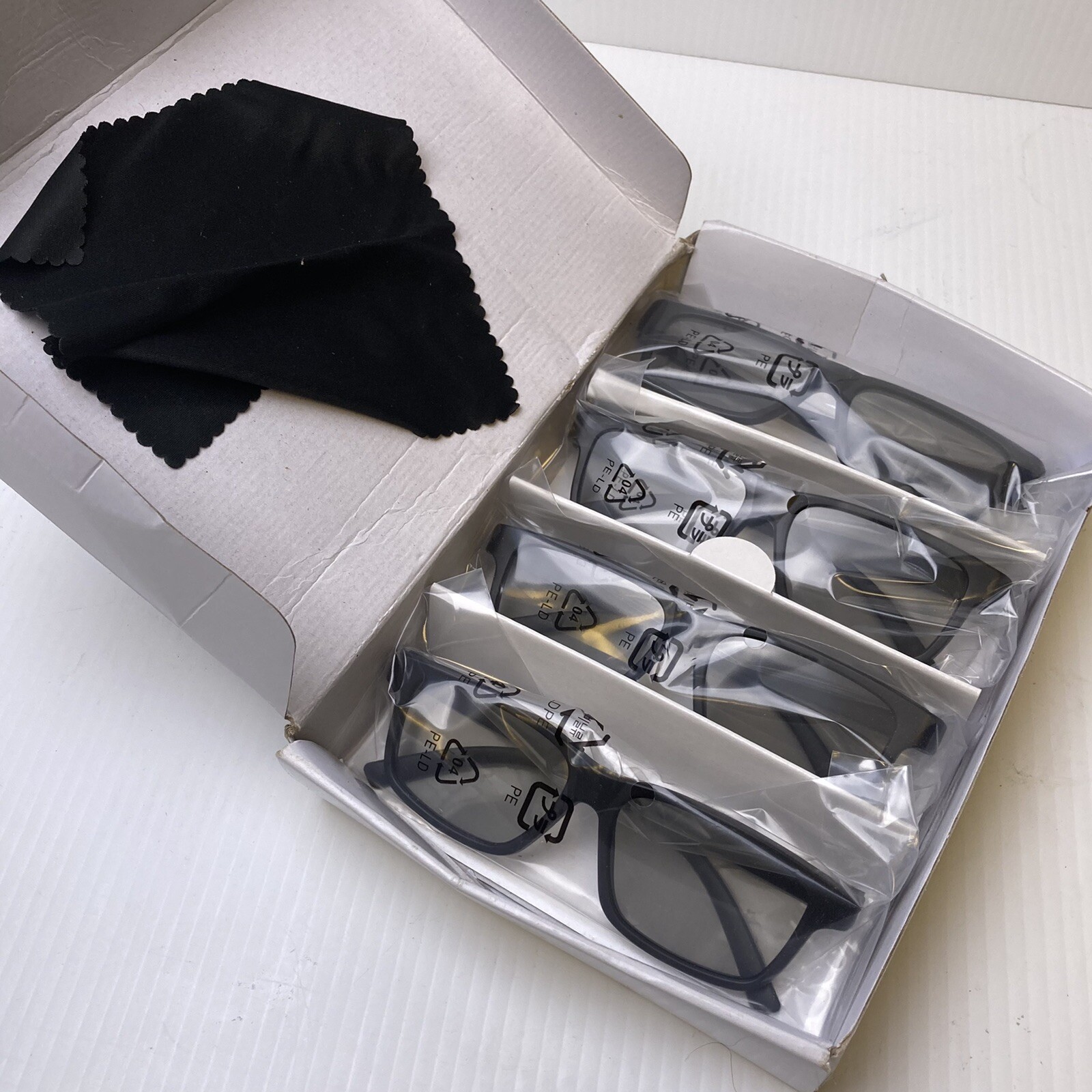 Vizio Theater 3D Glasses (4 total) - B4-79