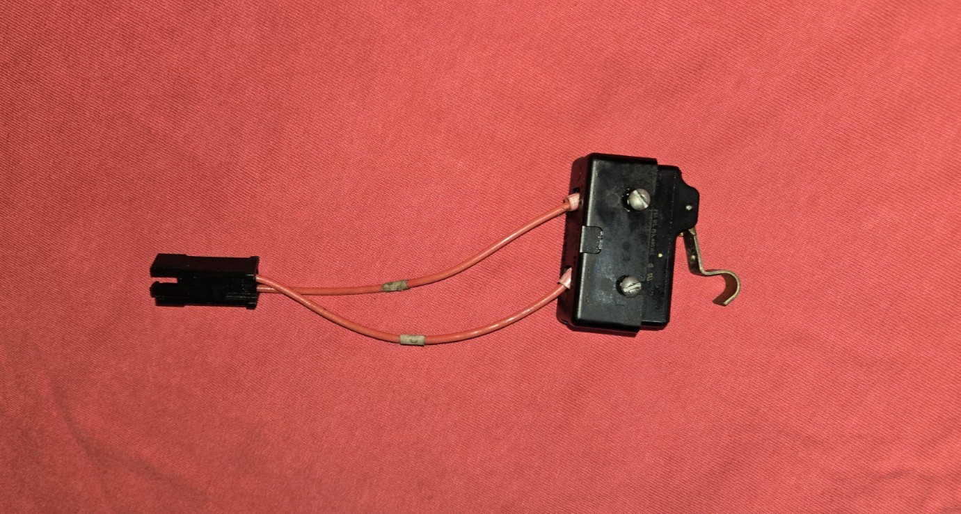 Vulcan Hart Microswitch, Part#: 00-411496-000F7, used, Nice condition