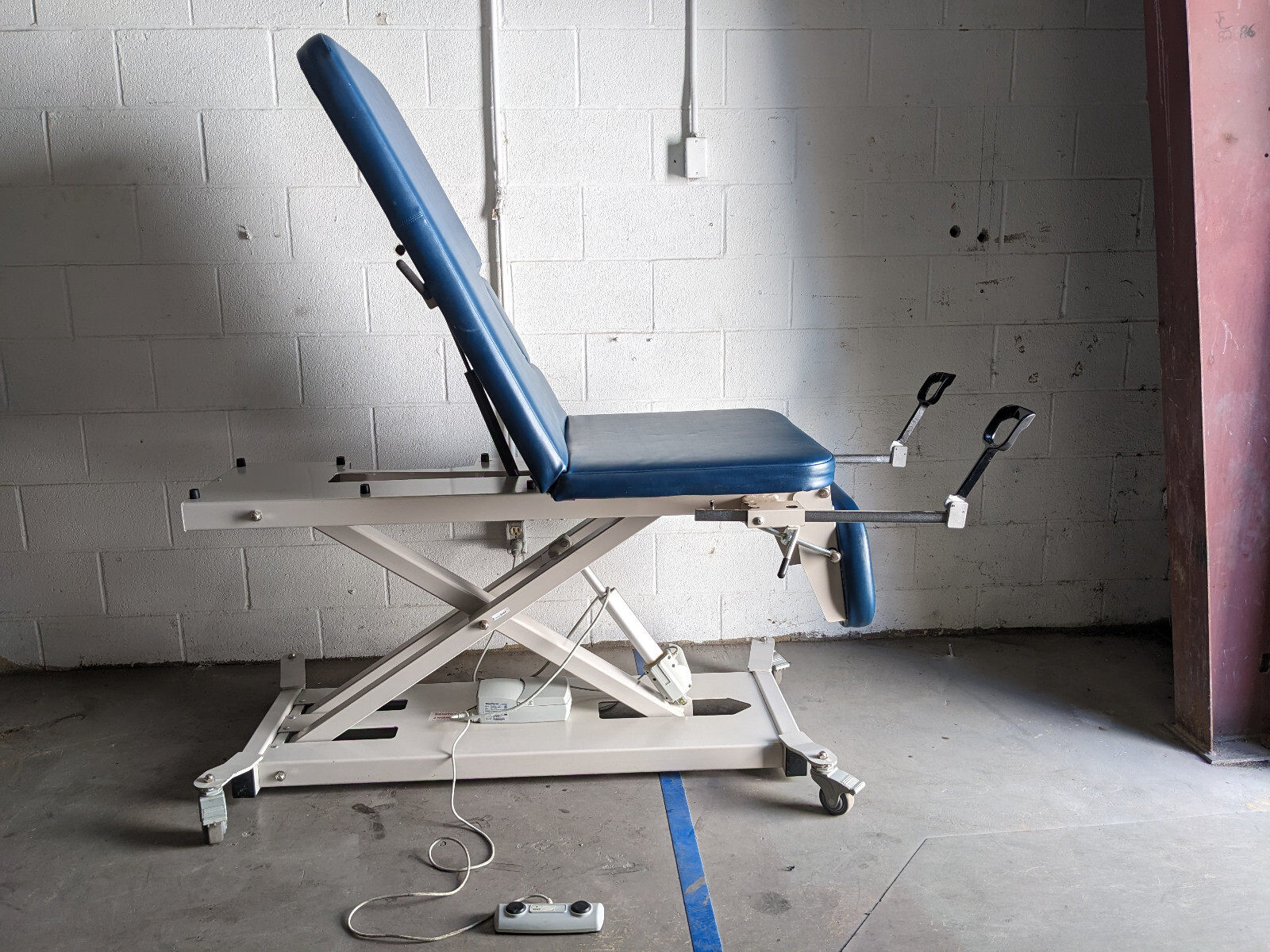 Clinton Power Imaging Table