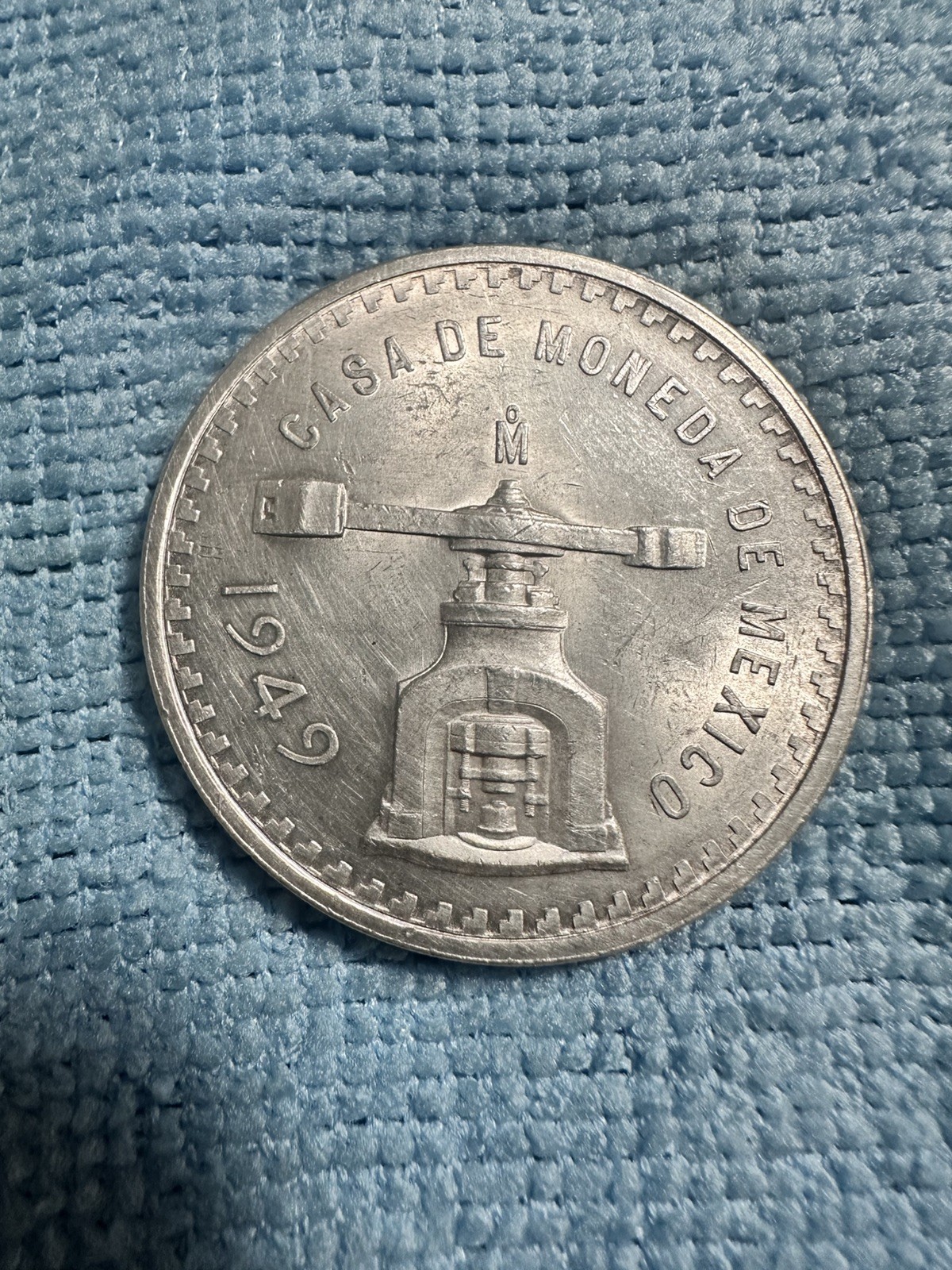 1949 Mexico Casa De Moneda 1 Onza Silver