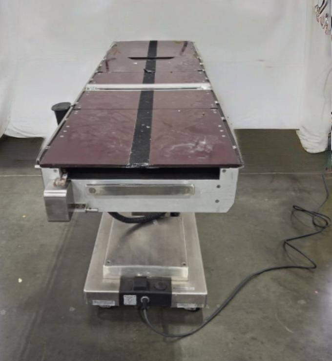 Skytron 3100 Elite Surgical Table W/ Controller Plus Warranty