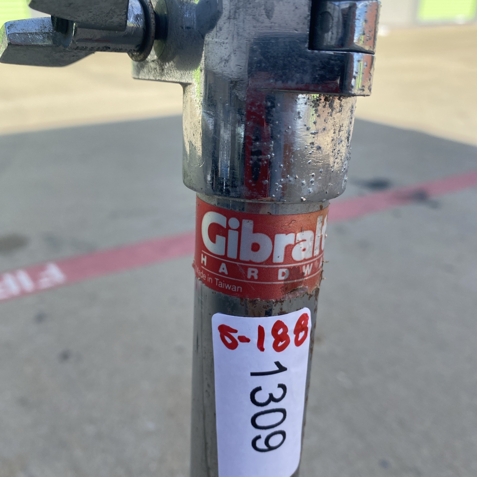 Gibraltar Hardware By Kaman Stand