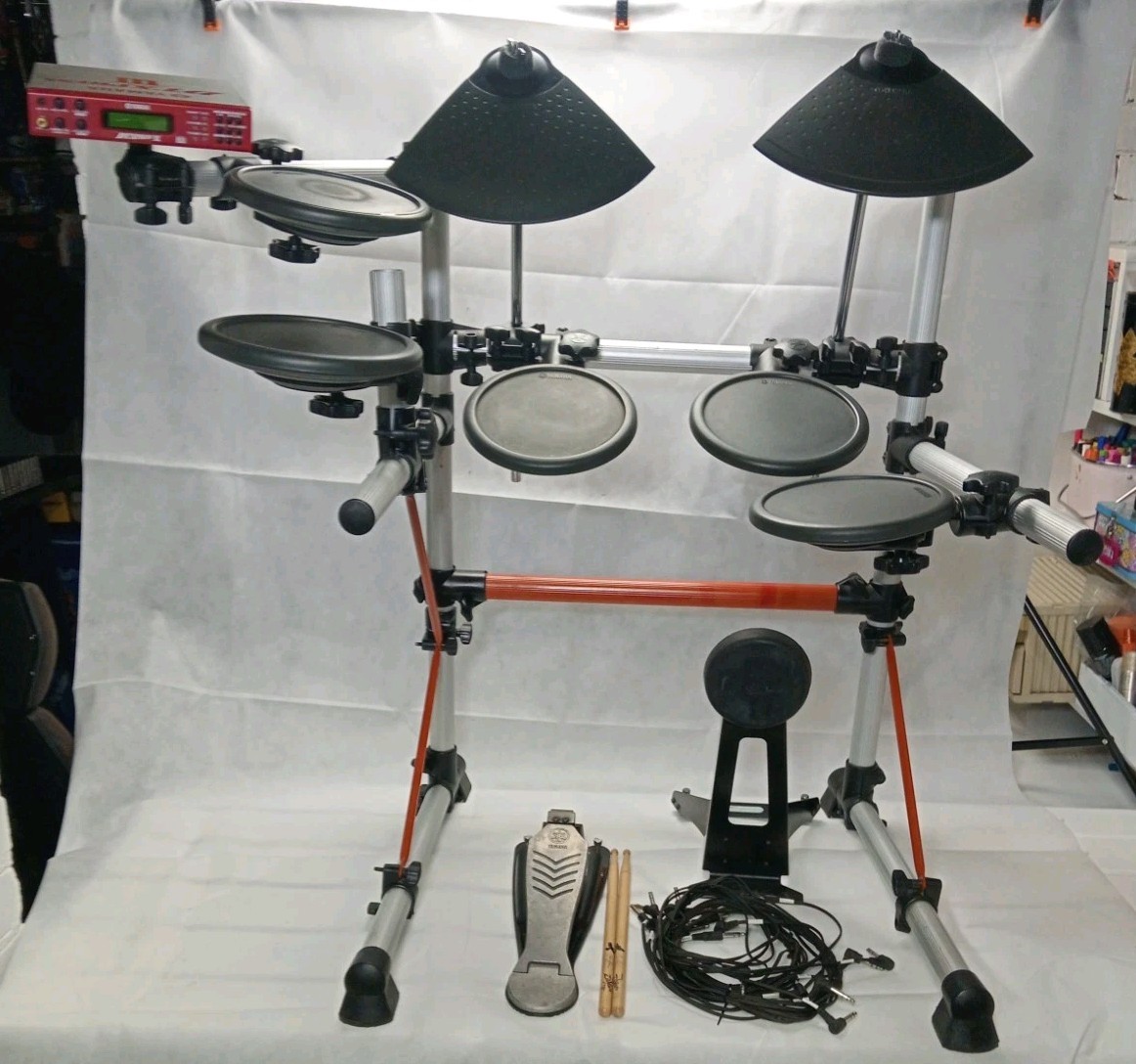 YAMAHA DTXPRESS III ELECTRONIC DRUM KIT w/ RACK