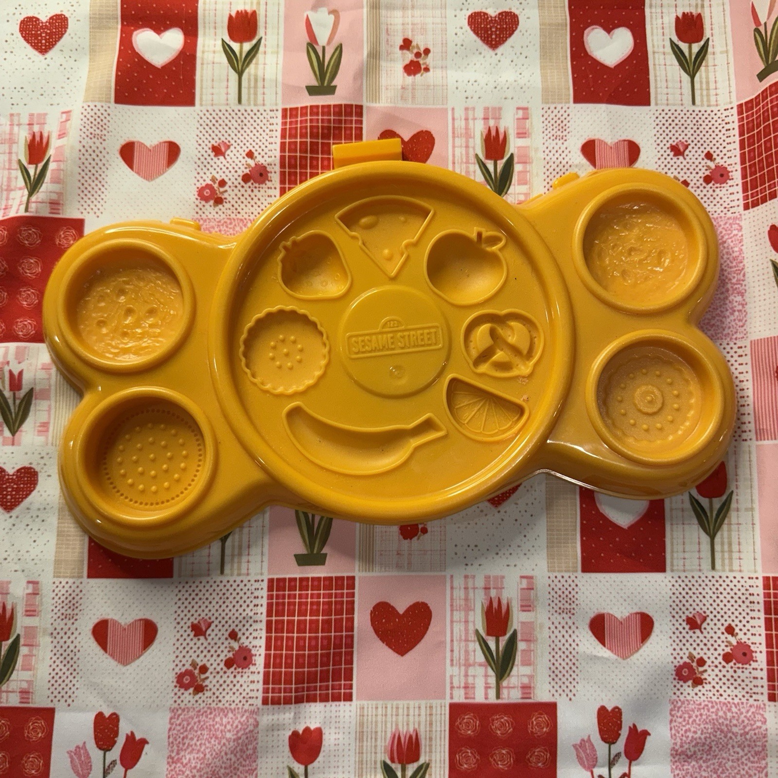 Play Doh Sesame Street Cookie Monster Vintage Letter Lunch Yellow Plate Part