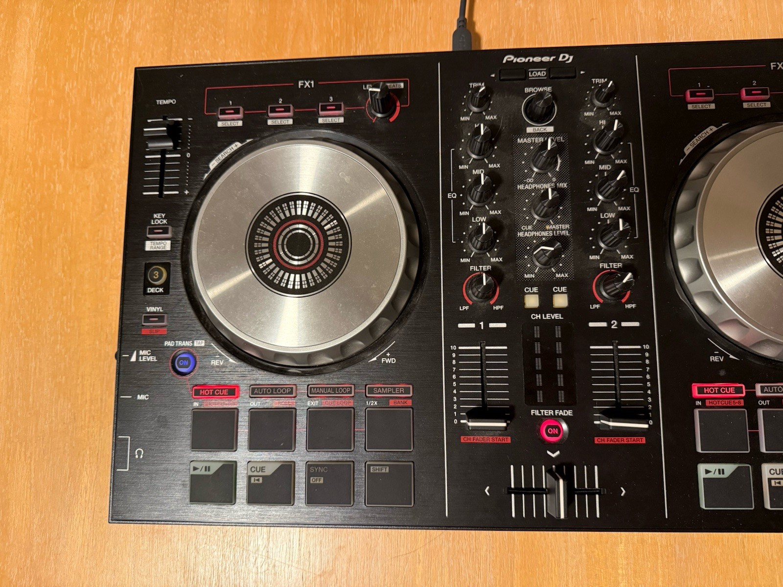 Pioneer DDJ-SB2 Serato Digital 2-Channel USB Performance DJ Controller