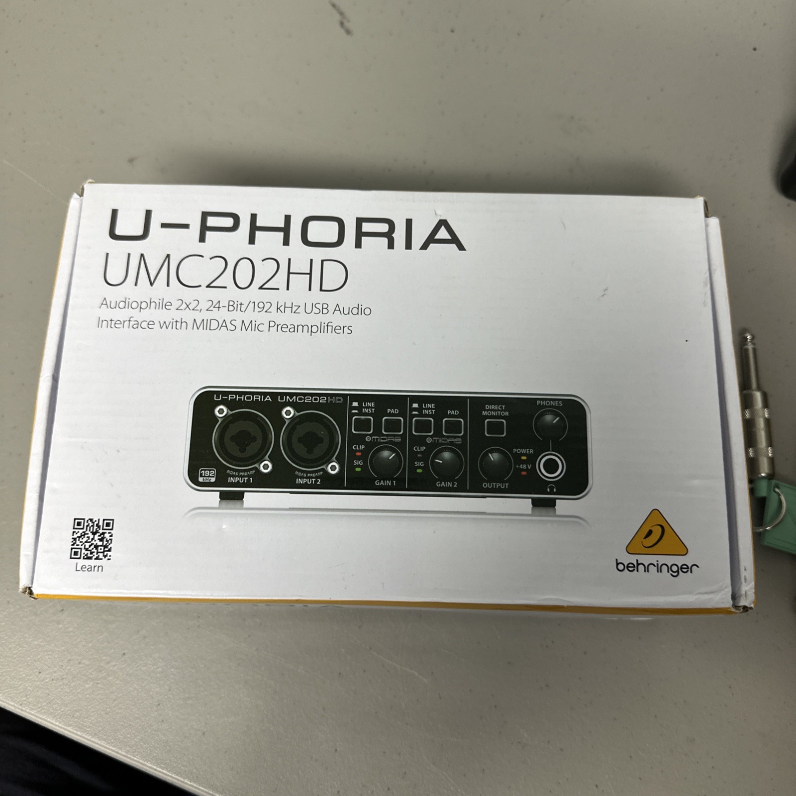 Behringer U-PHORIA UMC202HD - USB 2.0 Audio Interface Preampwith Box