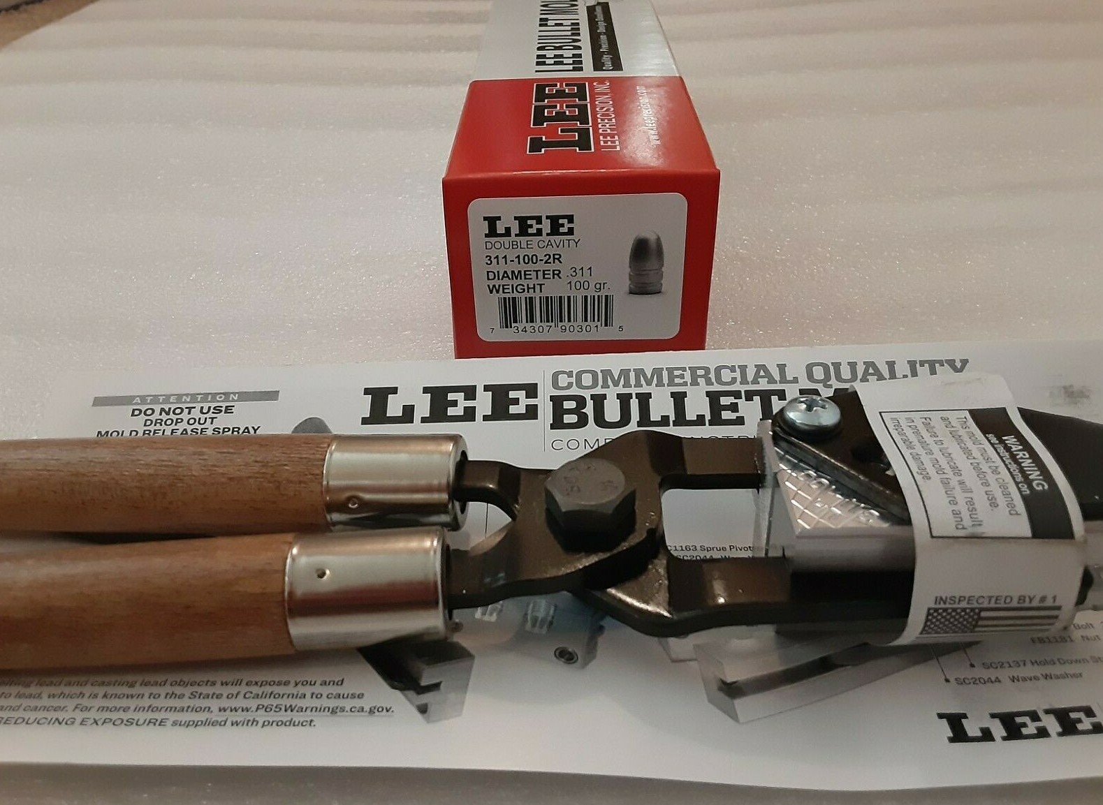 Lee 2-Cavity Bullet Mold 311-100-2R 32 Caliber (311 Diameter) 100 Grain 2 Ogive