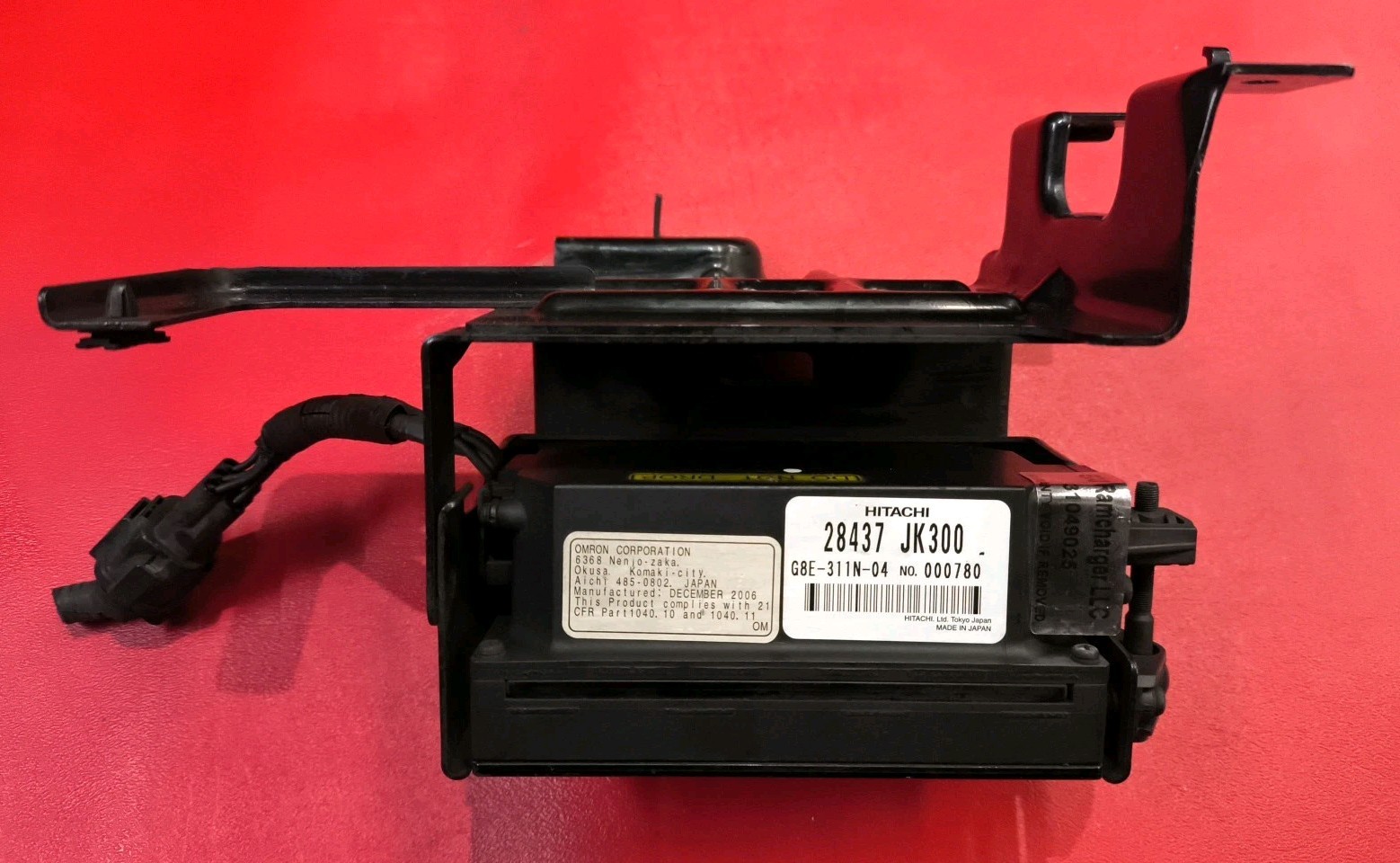 07 08 INFINITI G35 FRONT DISTANCE SENSOR WITH BRACKET OEM 28437-JK300