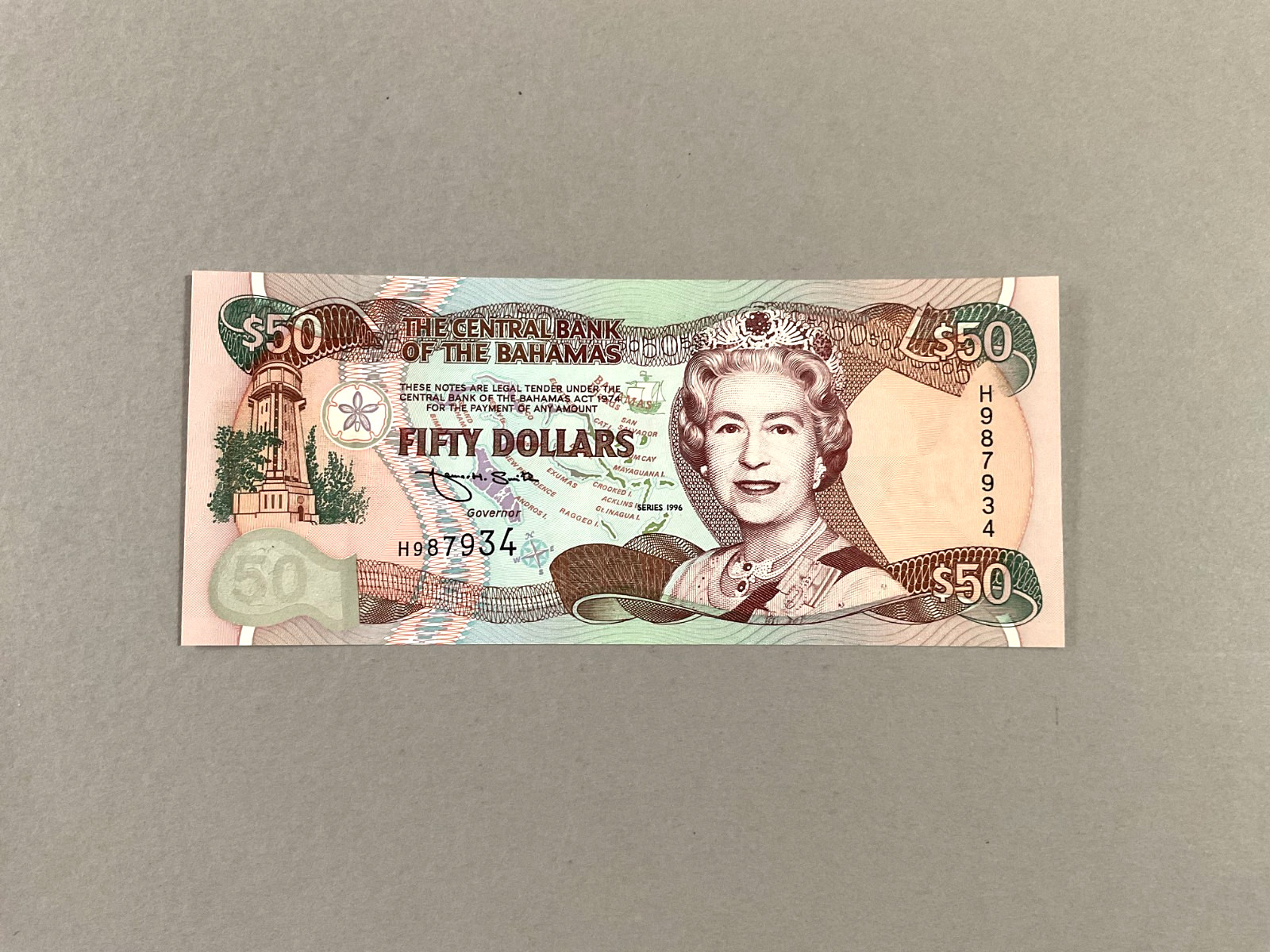 Bahamas 50 Dollars P-61a 1996  UNC