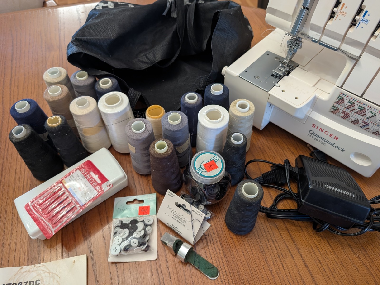 Singer QuantumLock 14T967DC 5-Thread Overlock Sewing Machine