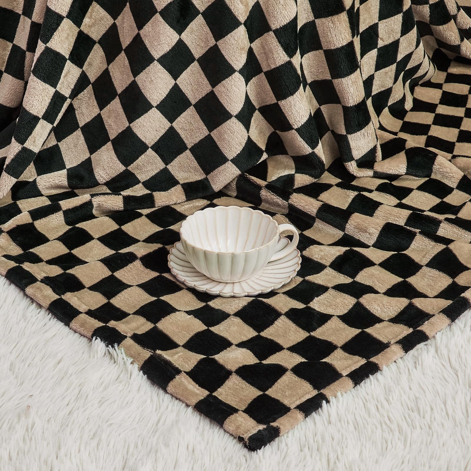 FY FIBER HOUSE Checkered Throw Blanket Flannel Fleece 50"X60", Black Brown