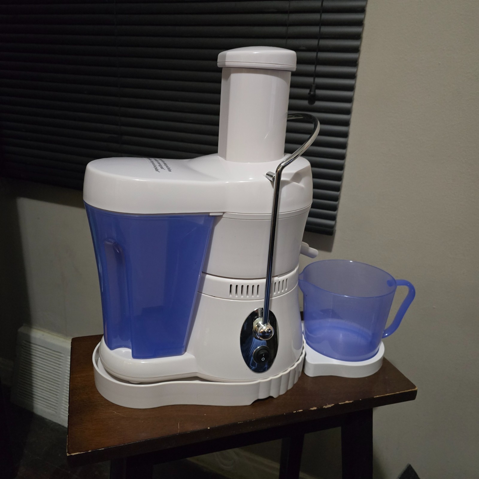 Jack LaLanne's MT-1020 Power Juicer Express - Fruit Vegetable Juice